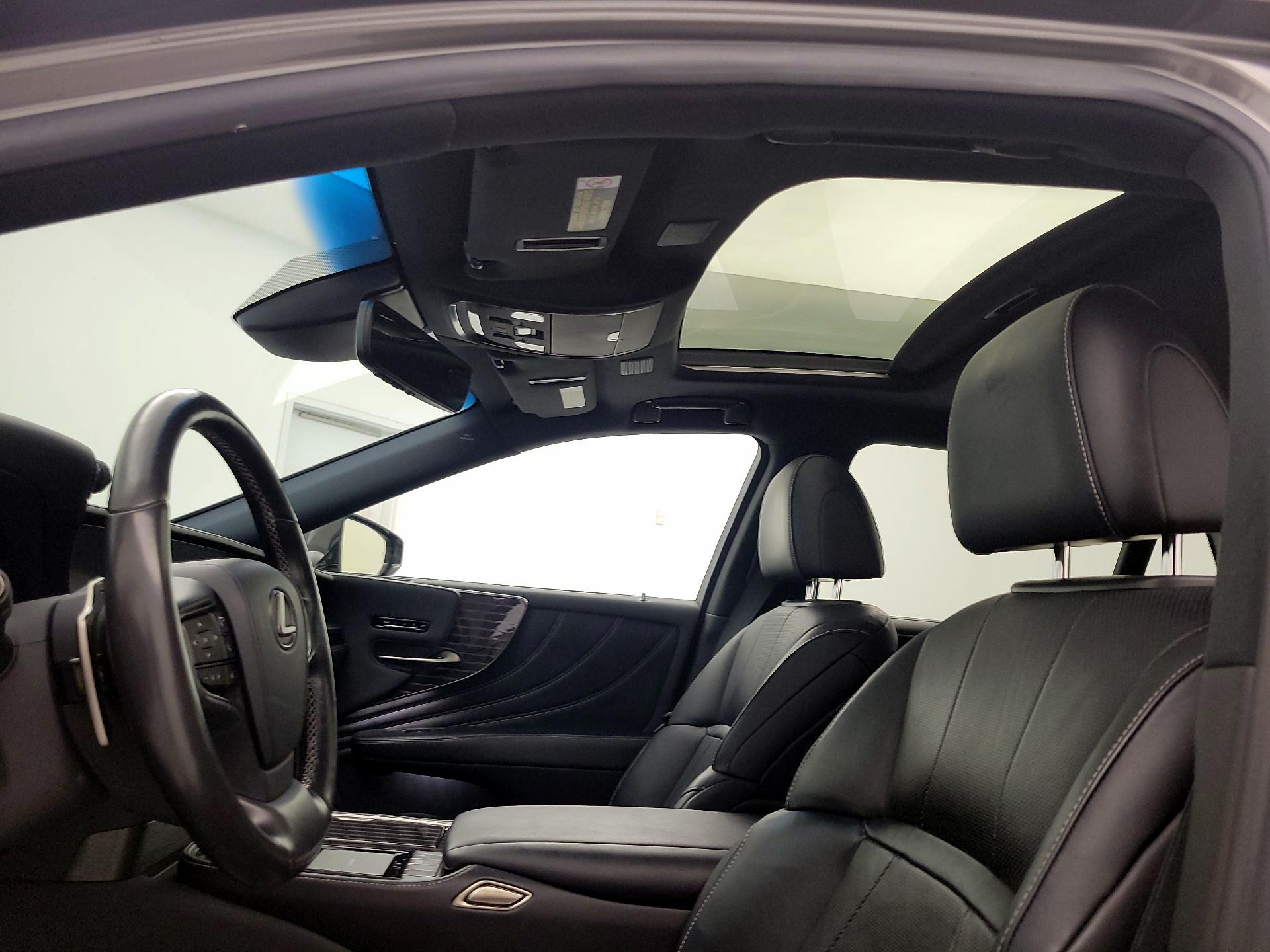 Thumbnail: 2020 Lexus LS - 20