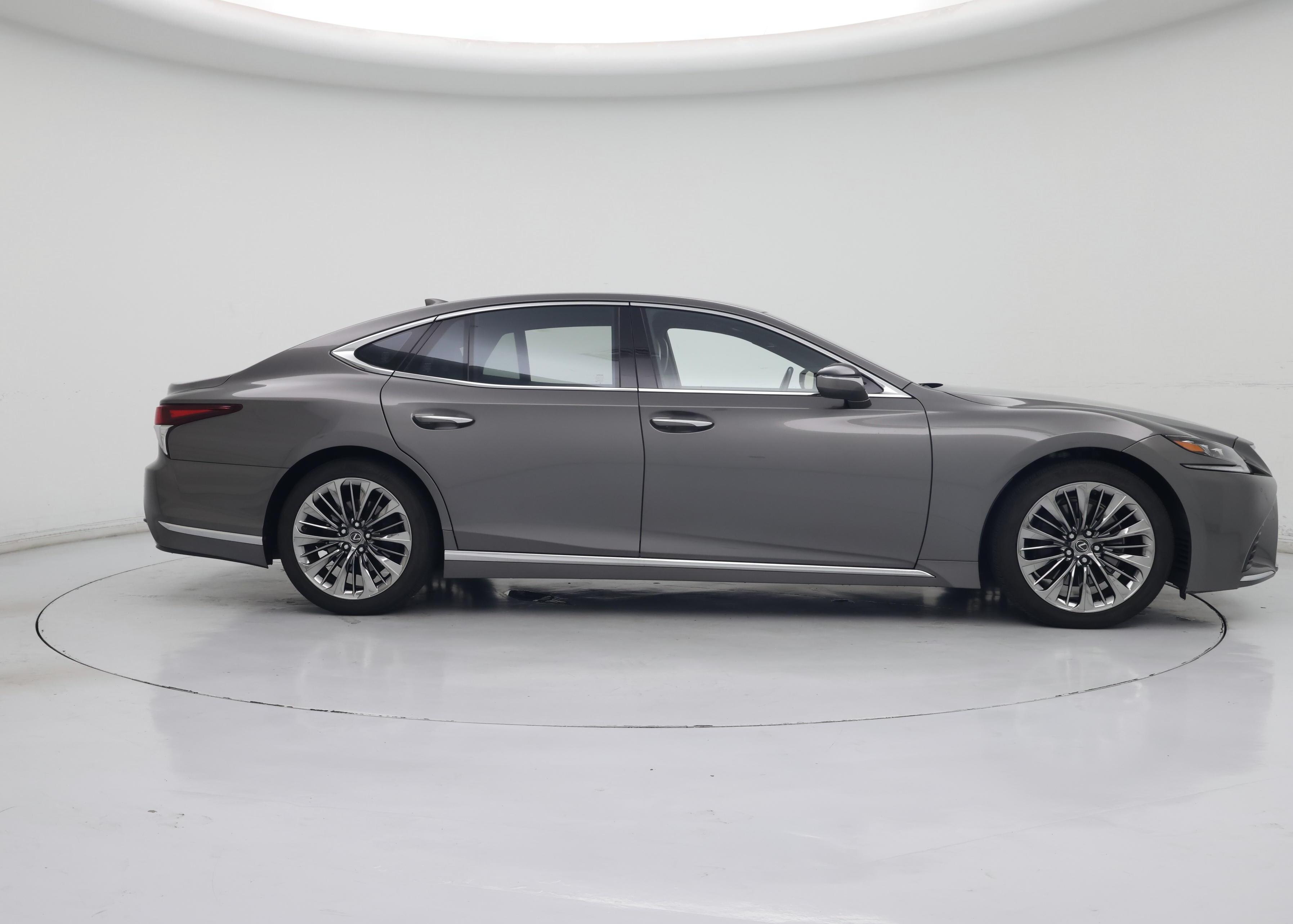 Thumbnail: 2020 Lexus LS - 7