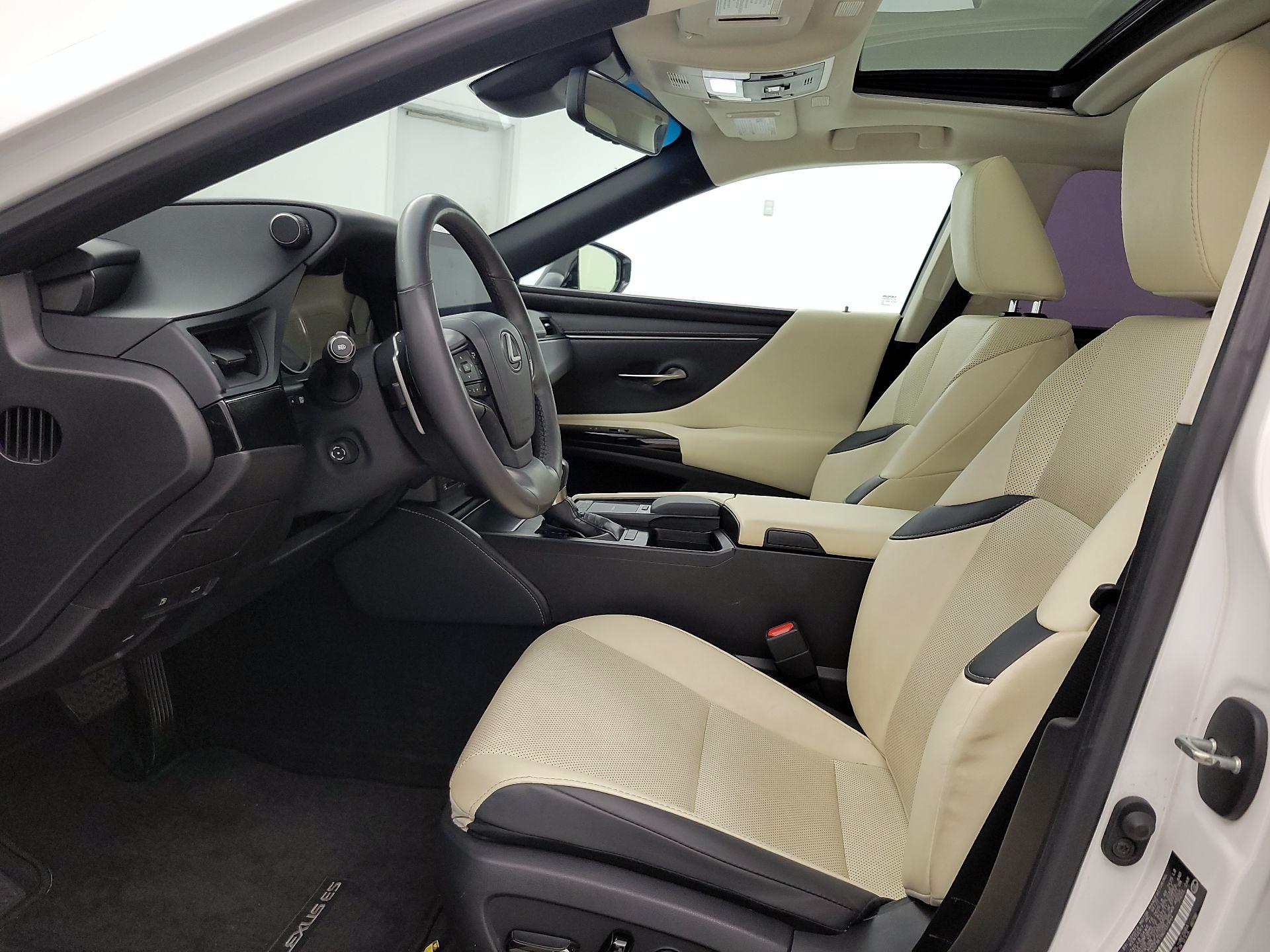 Thumbnail: 2022 Lexus ES - 11