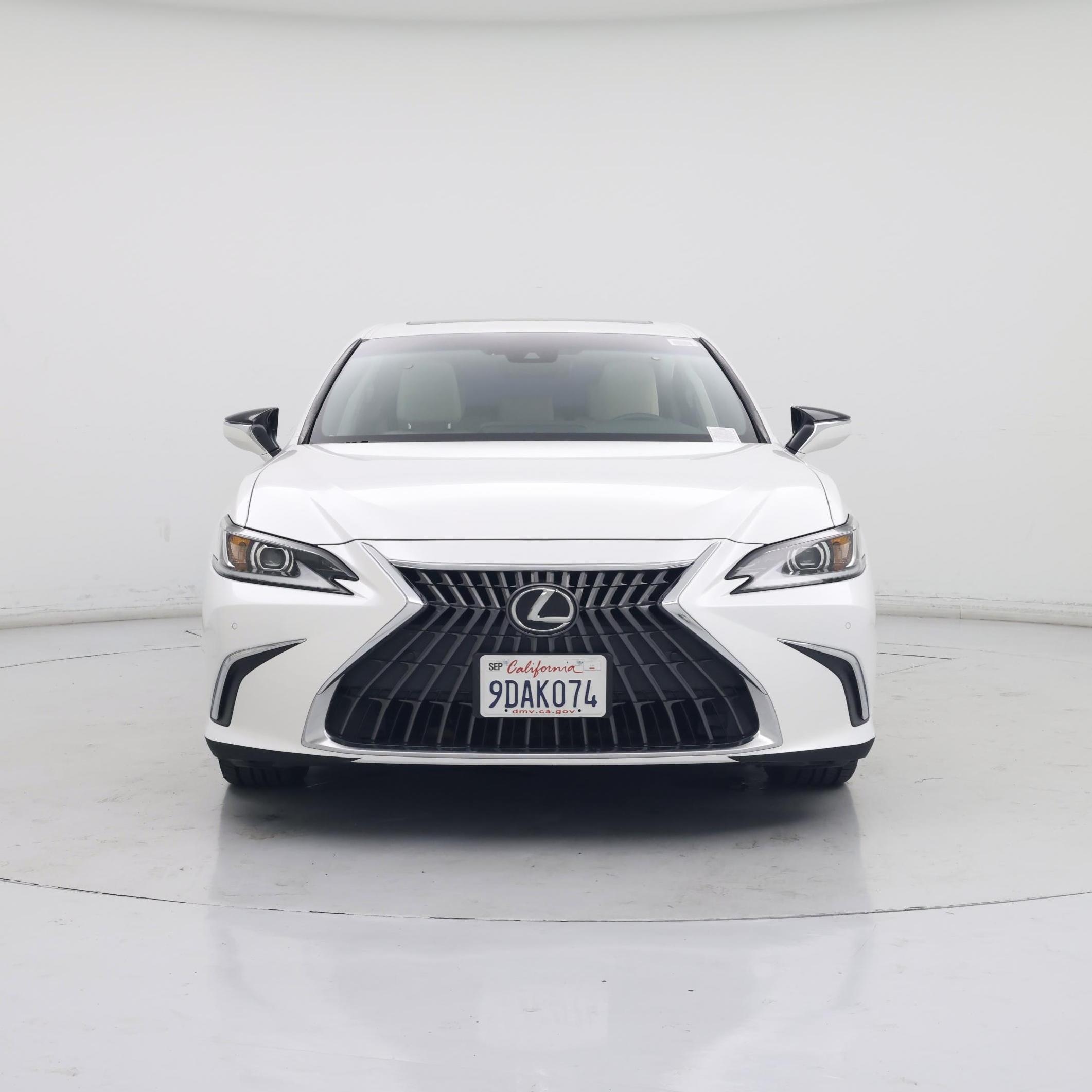 Thumbnail: 2022 Lexus ES - 5