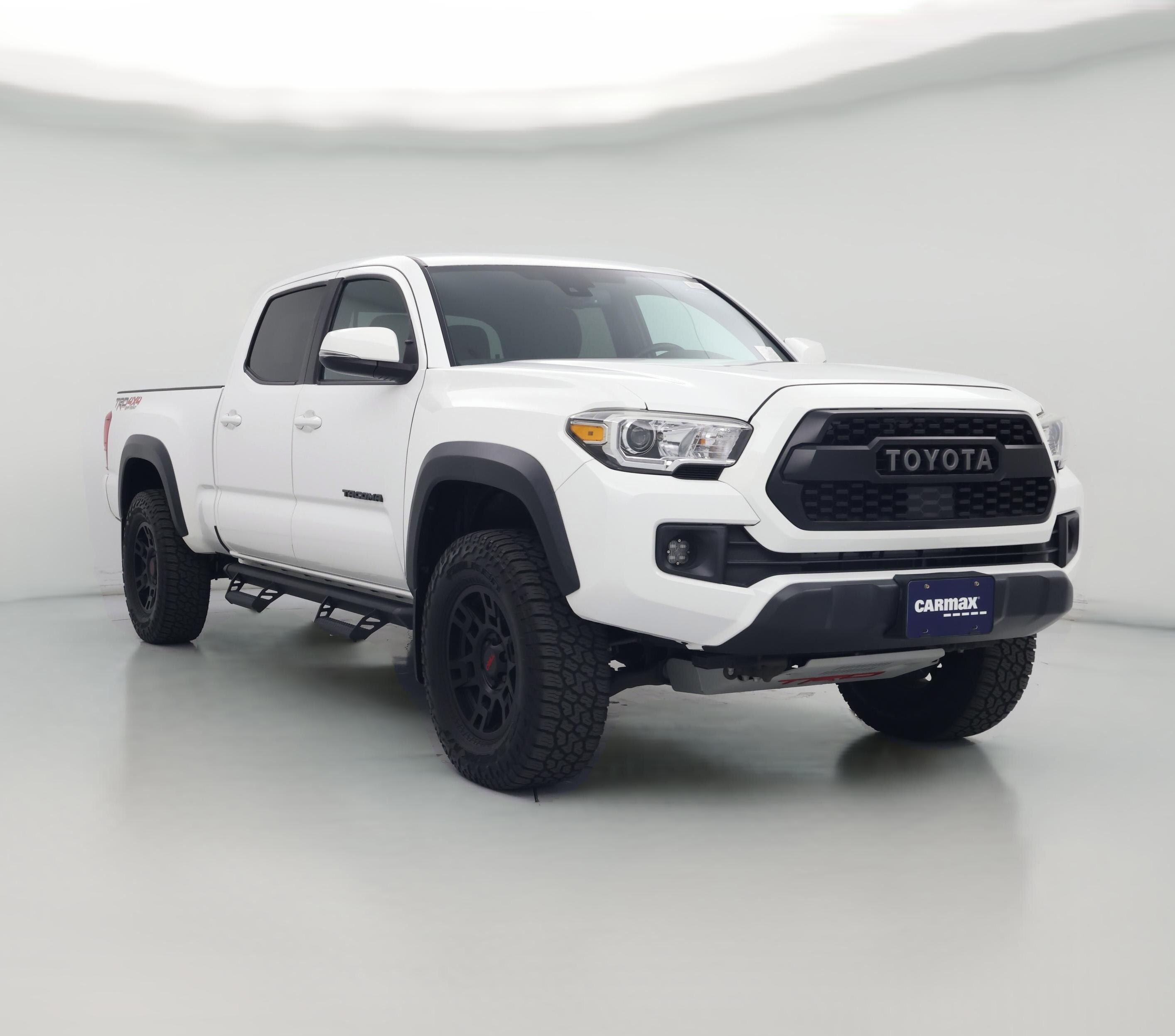 Thumbnail: 2019 Toyota Tacoma - 1