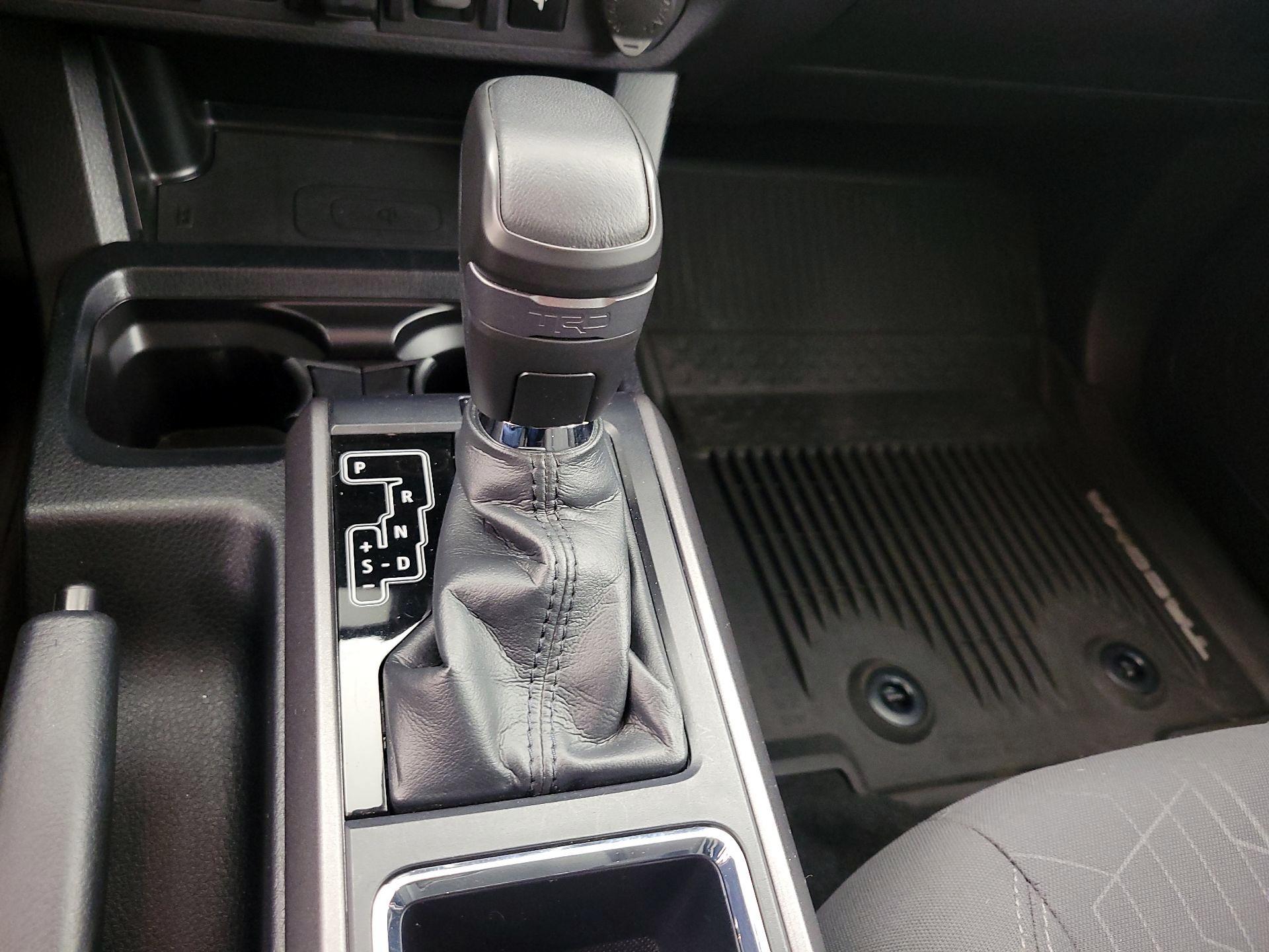 Thumbnail: 2019 Toyota Tacoma - 17