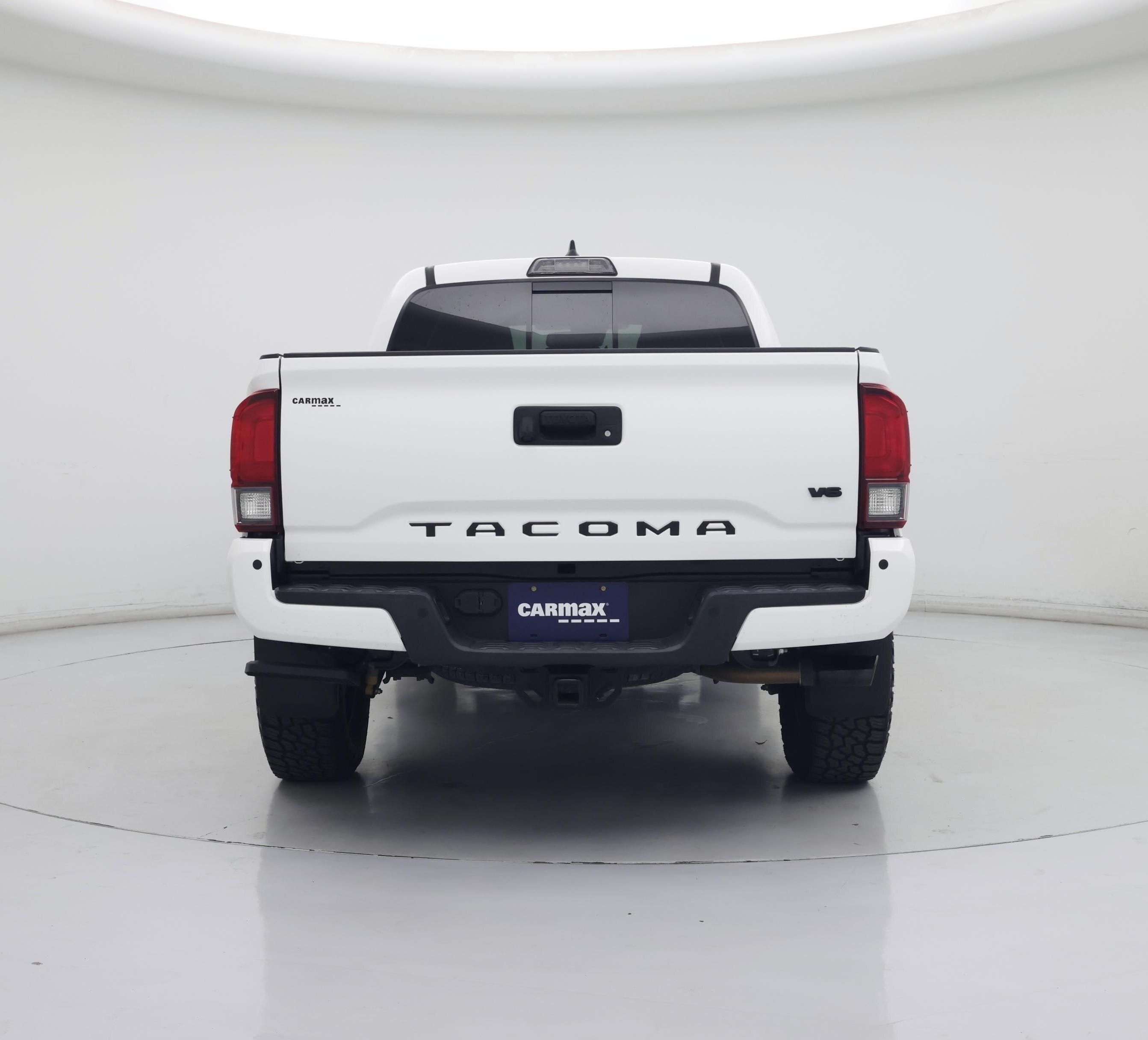 Thumbnail: 2019 Toyota Tacoma - 6