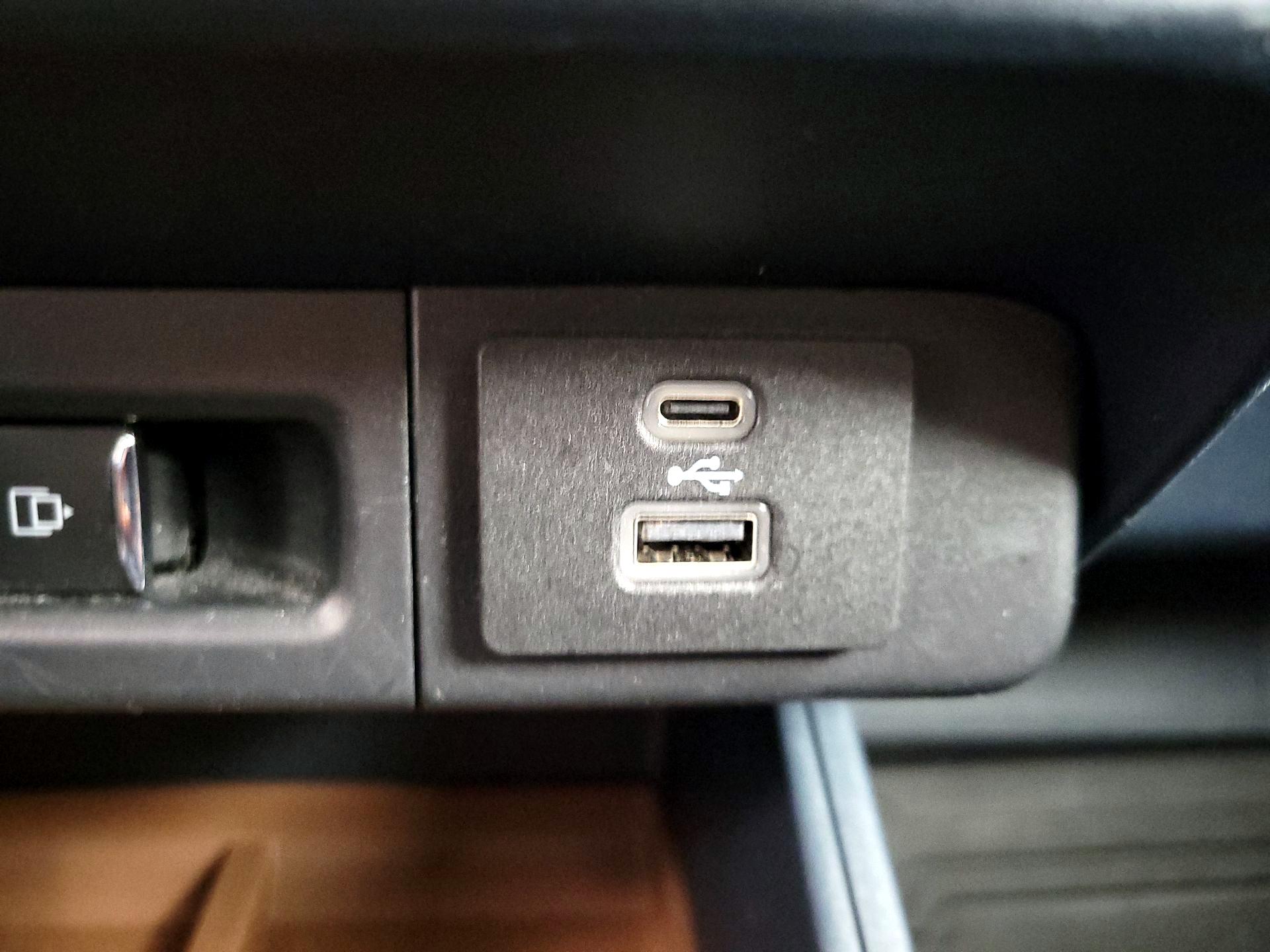 Thumbnail: 2022 Ford Maverick - 18