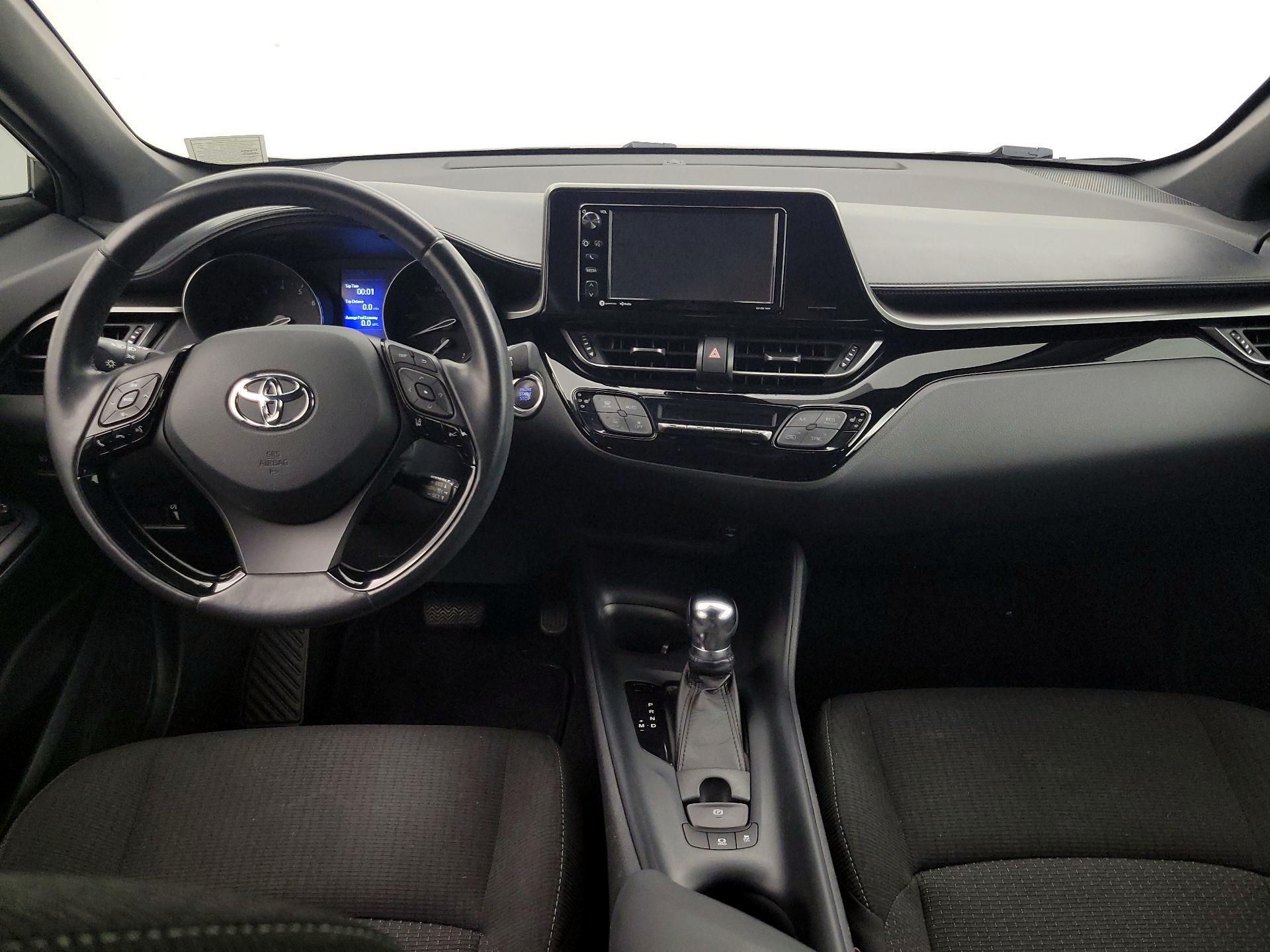 Thumbnail: 2018 Toyota C-HR - 9