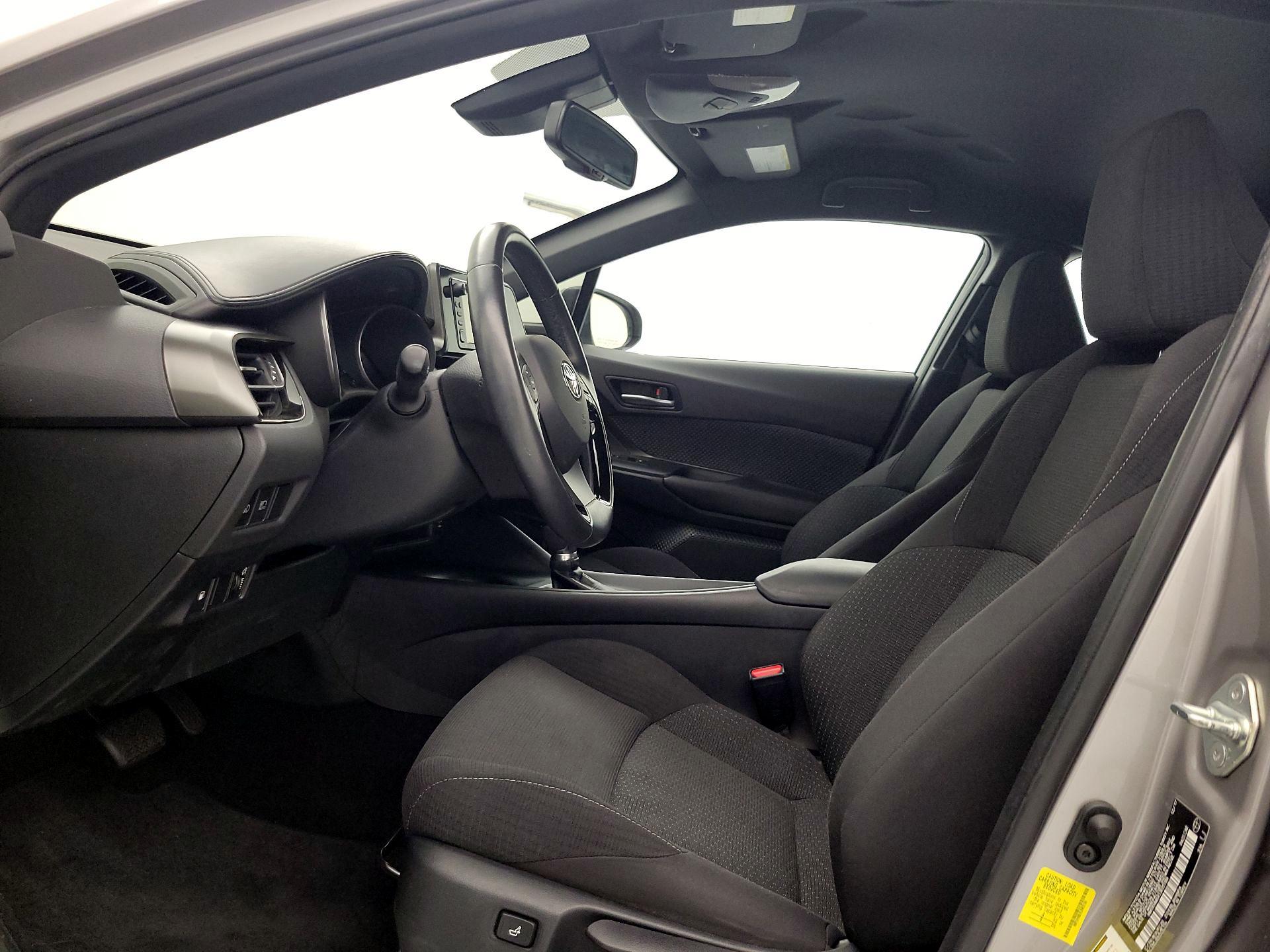 Thumbnail: 2018 Toyota C-HR - 11