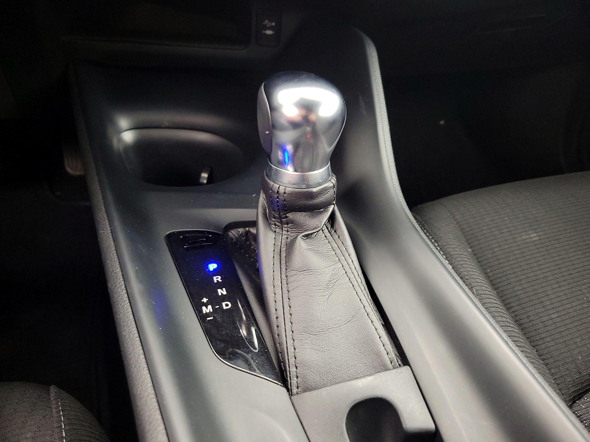 Thumbnail: 2018 Toyota C-HR - 17