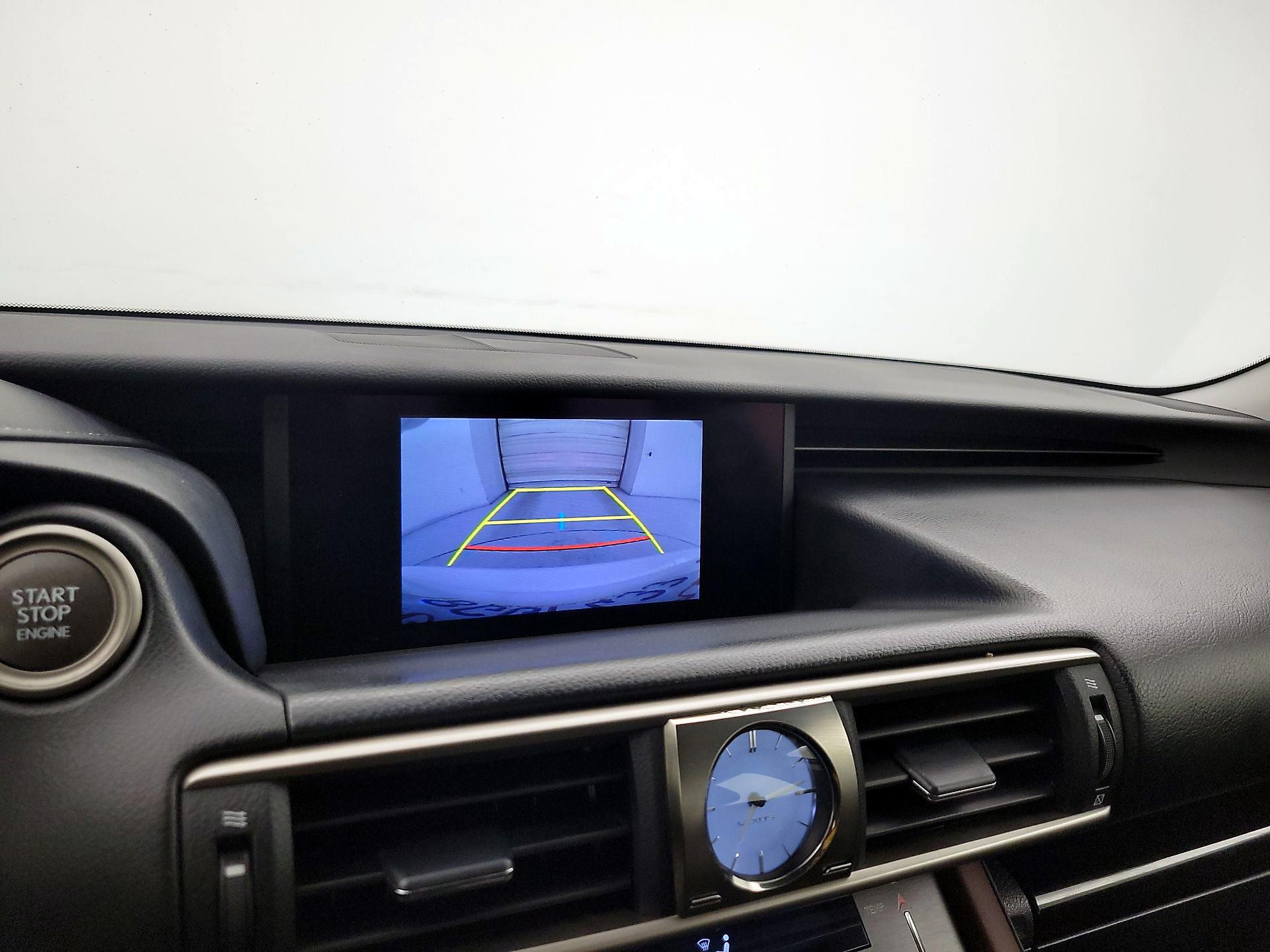 Thumbnail: 2018 Lexus IS - 14