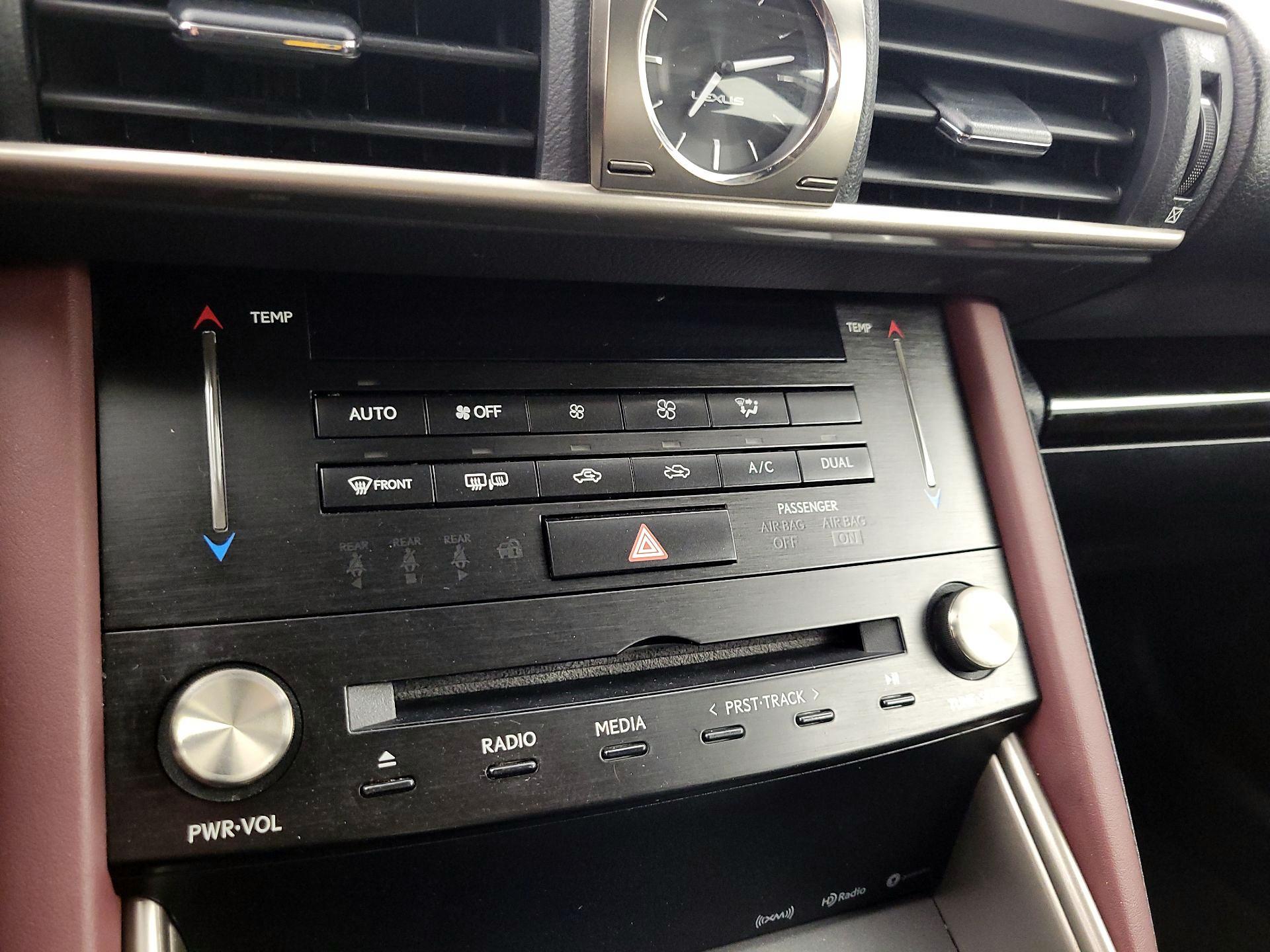 Thumbnail: 2018 Lexus IS - 16