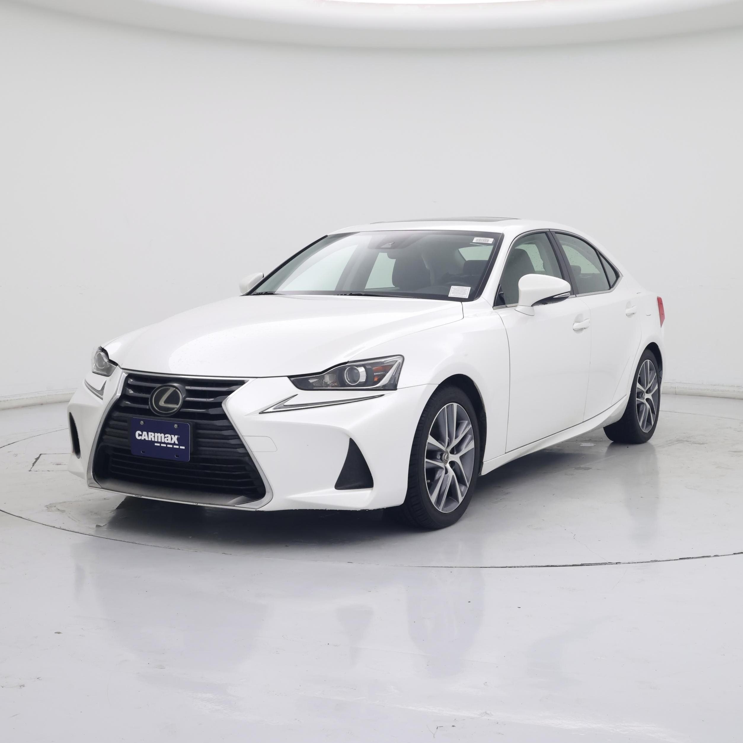 Thumbnail: 2018 Lexus IS - 4