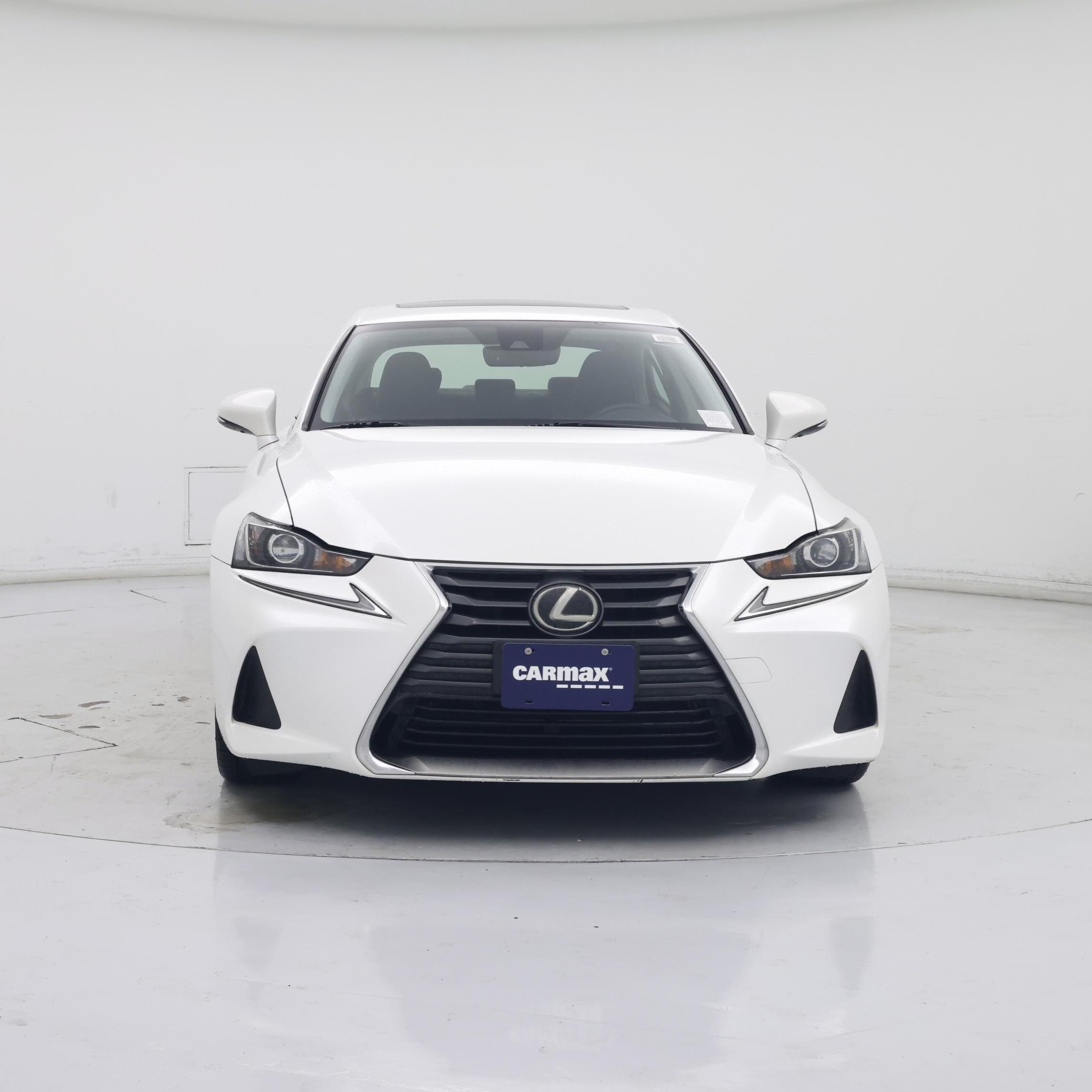 Thumbnail: 2018 Lexus IS - 5