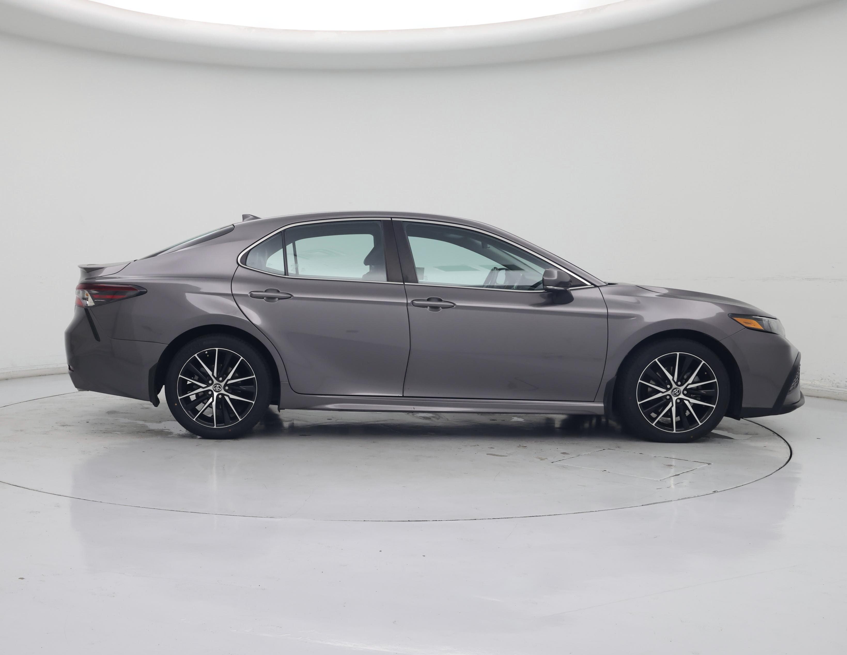 Thumbnail: 2022 Toyota Camry - 7