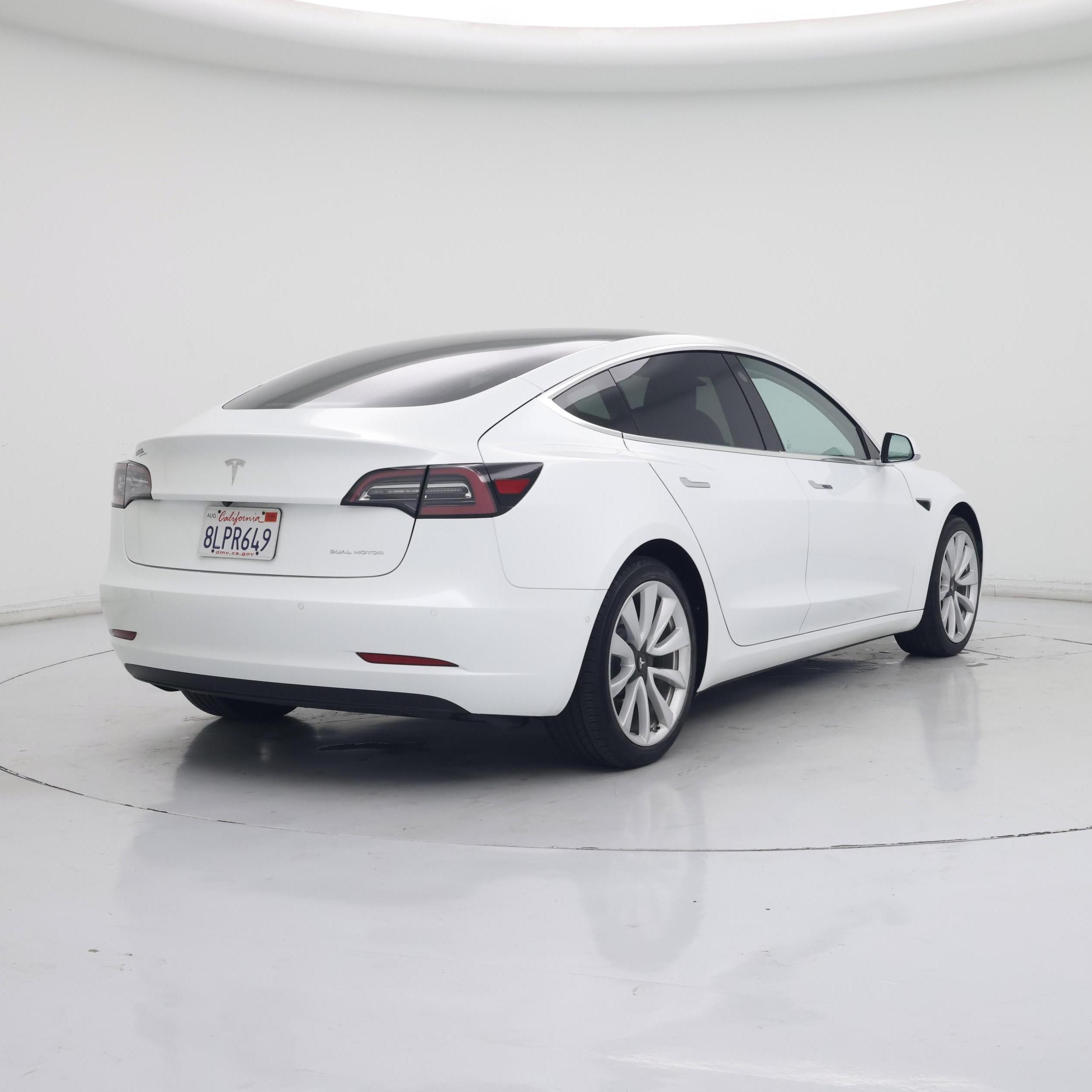 Thumbnail: 2019 Tesla Model 3 - 8