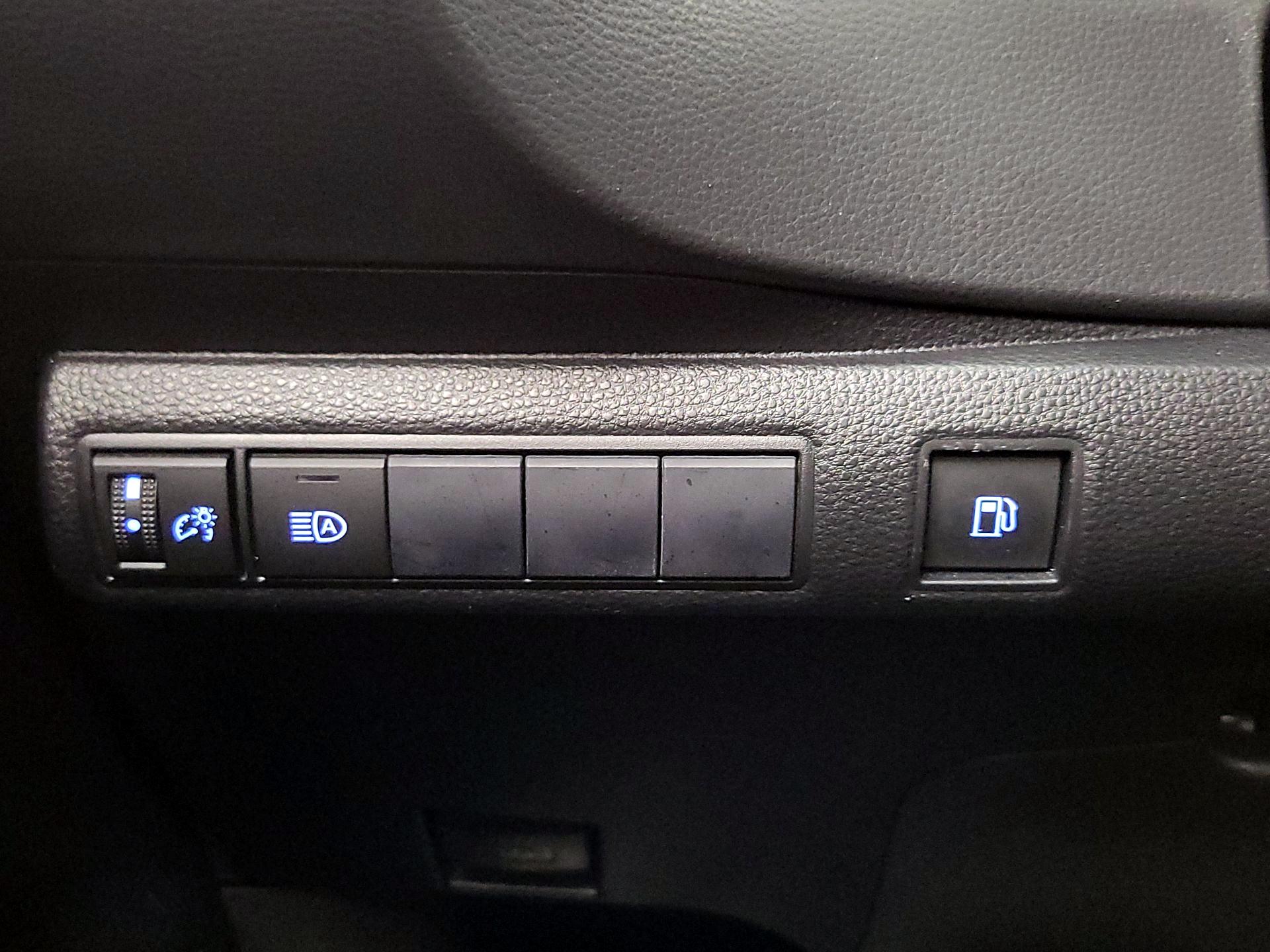 Thumbnail: 2020 Toyota Corolla - 13