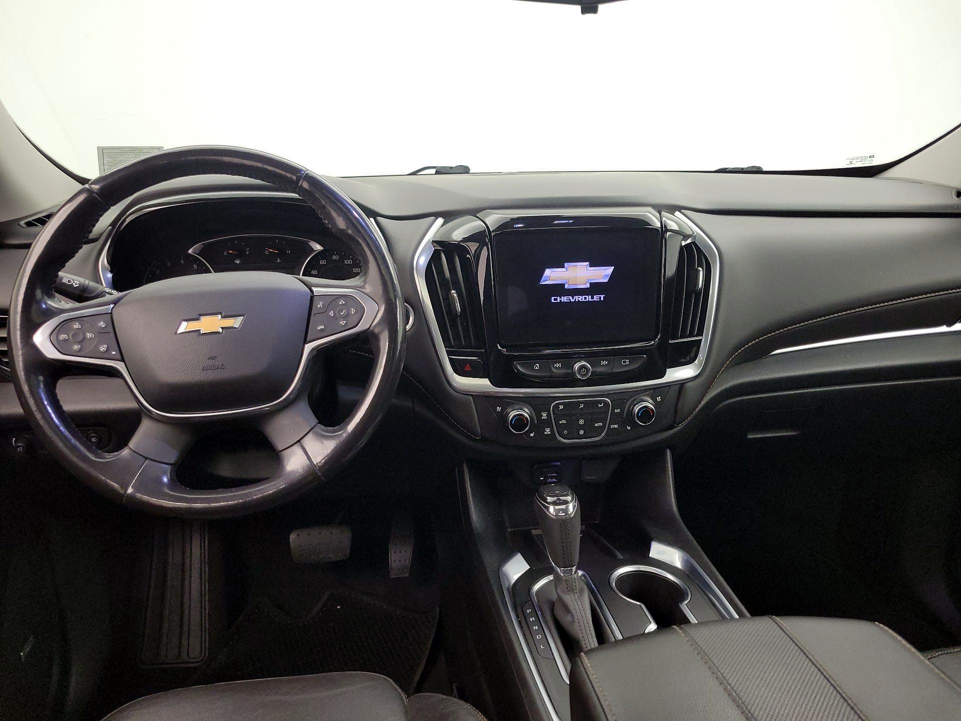 Thumbnail: 2020 Chevrolet Traverse - 9