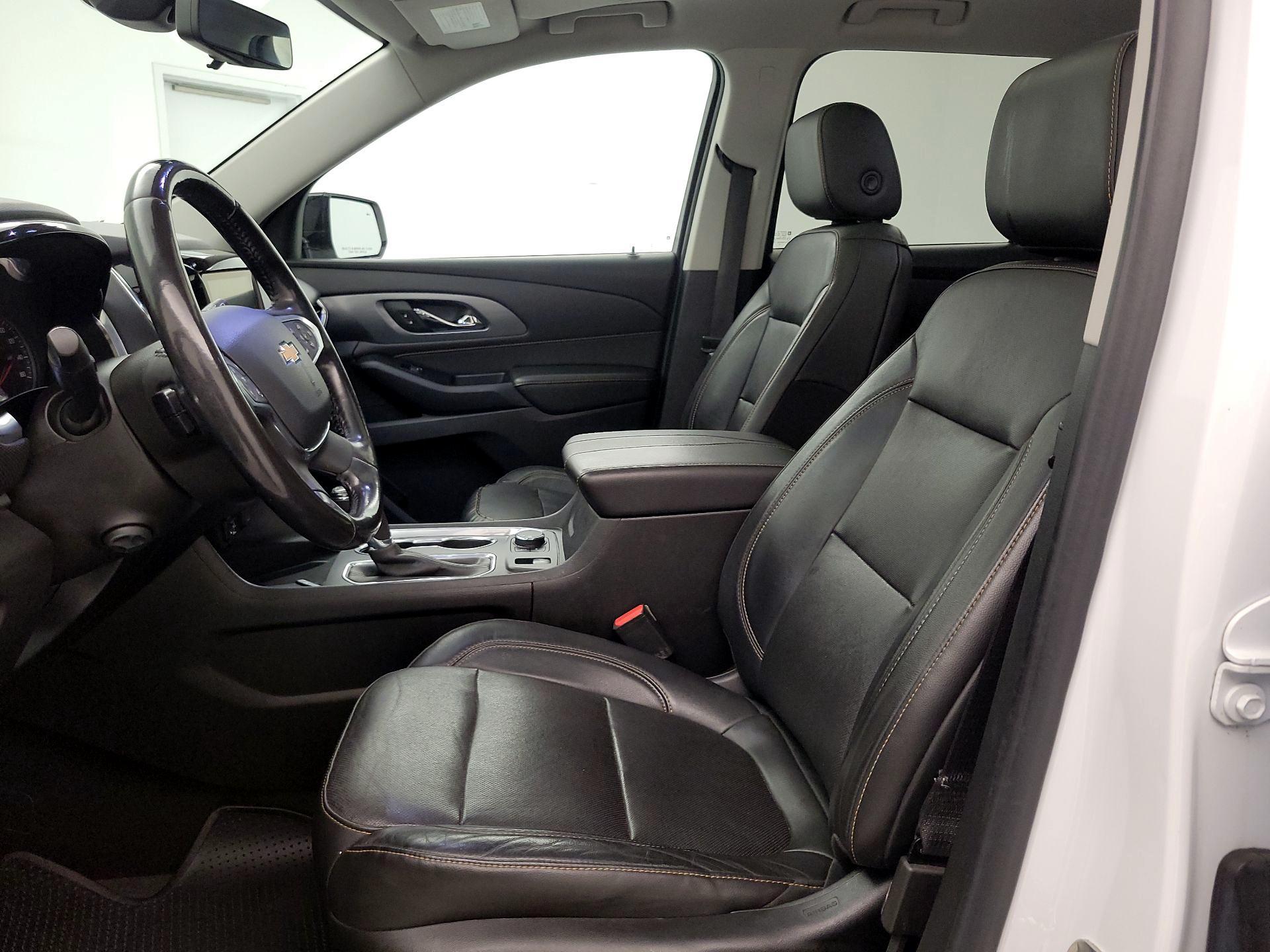 Thumbnail: 2020 Chevrolet Traverse - 11