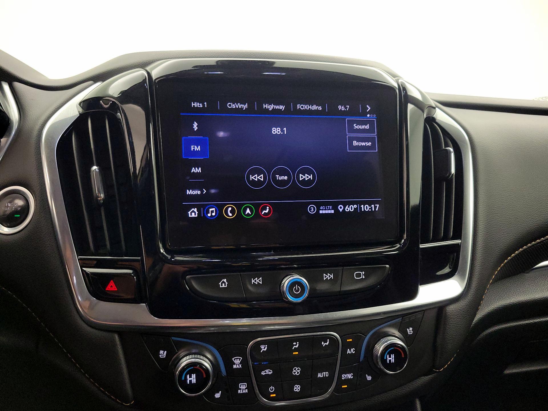 Thumbnail: 2020 Chevrolet Traverse - 16