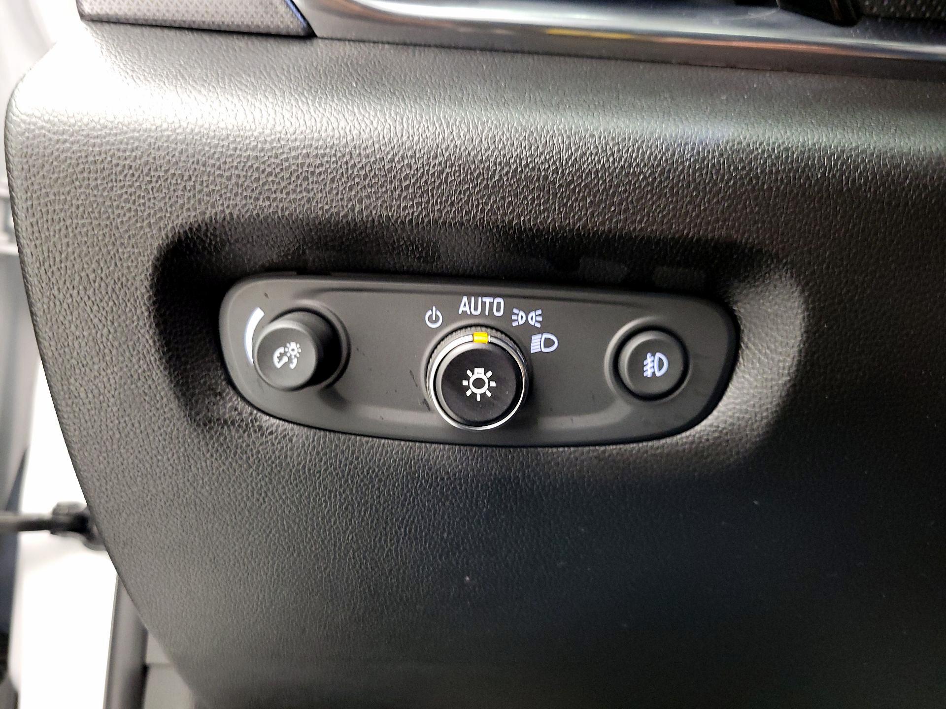 Thumbnail: 2019 Chevrolet Traverse - 13