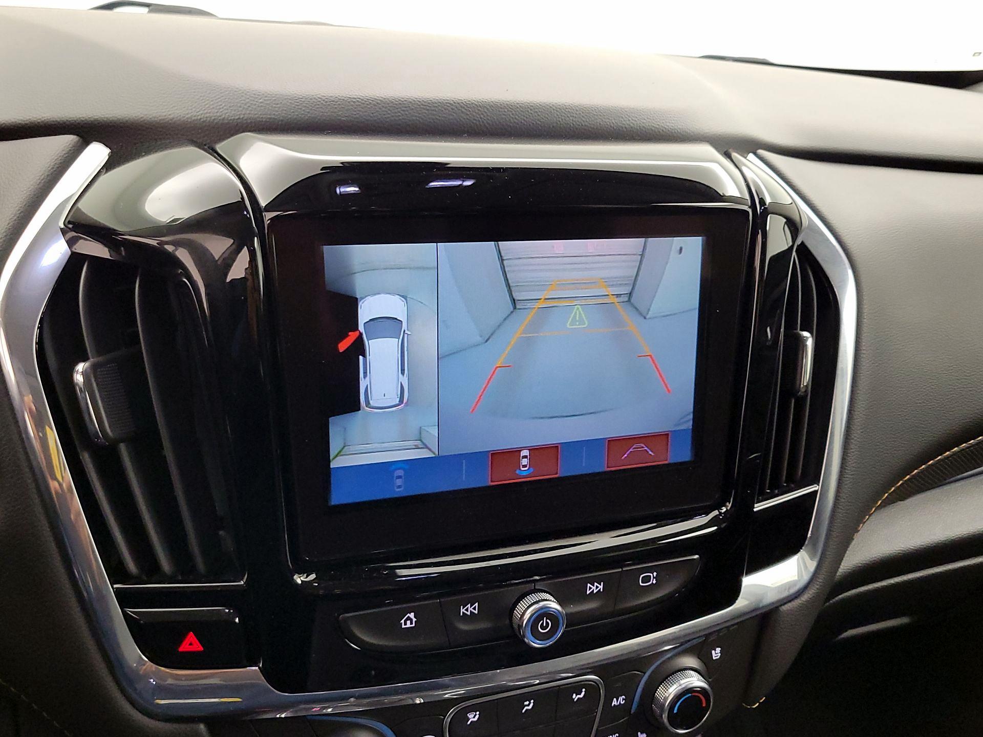 Thumbnail: 2019 Chevrolet Traverse - 14