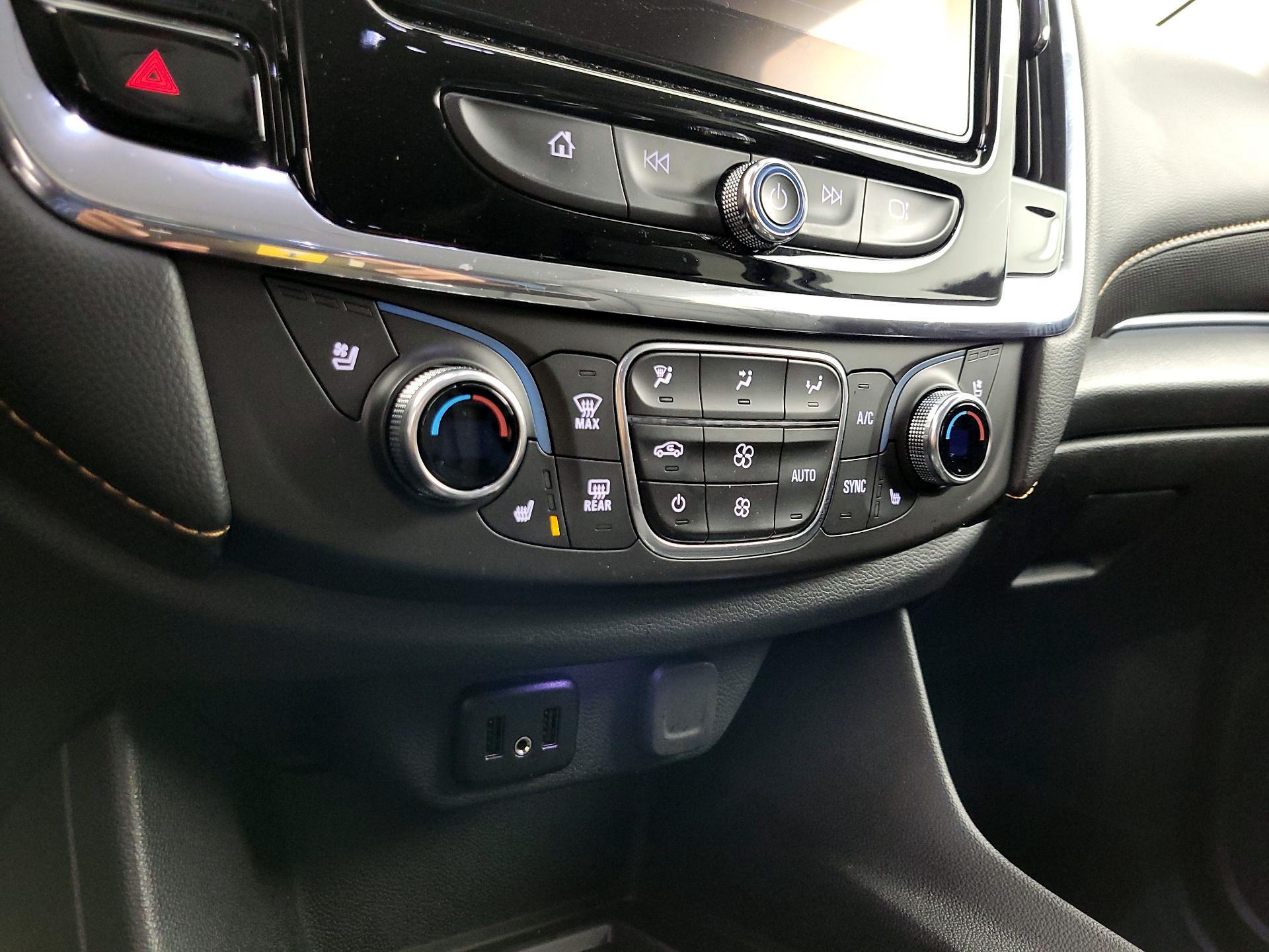 Thumbnail: 2019 Chevrolet Traverse - 16