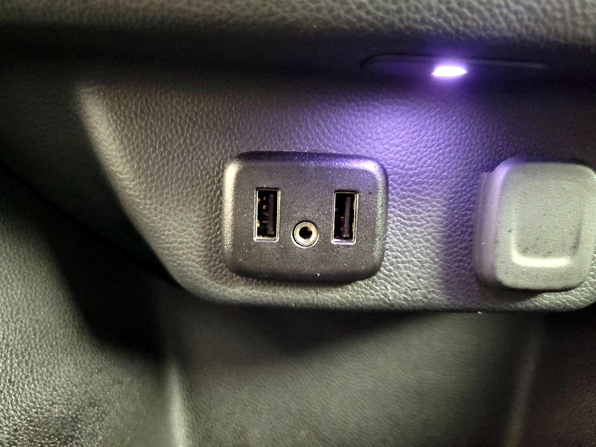 Thumbnail: 2019 Chevrolet Traverse - 18