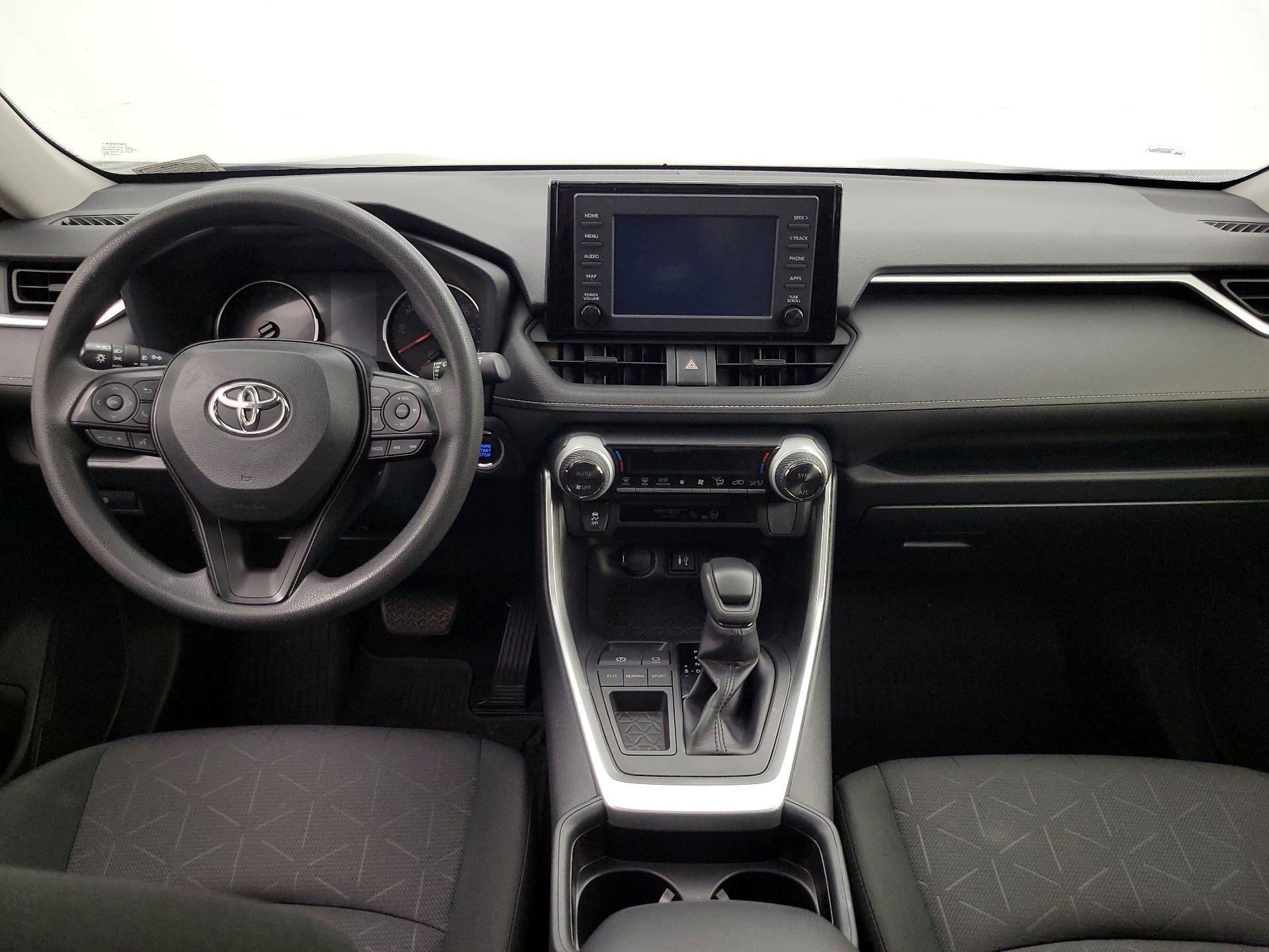 Thumbnail: 2019 Toyota RAV4 - 9