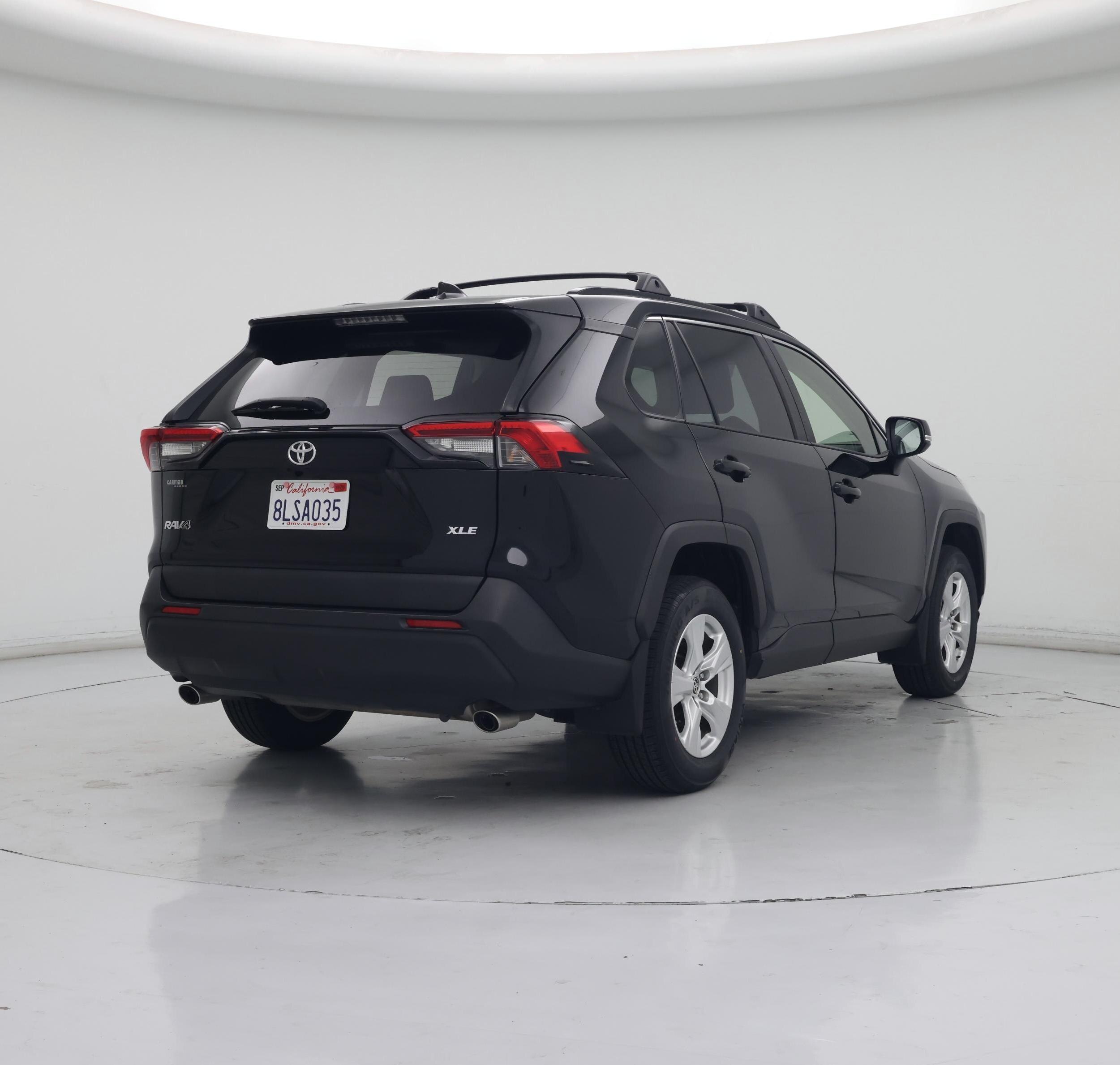 Thumbnail: 2019 Toyota RAV4 - 8