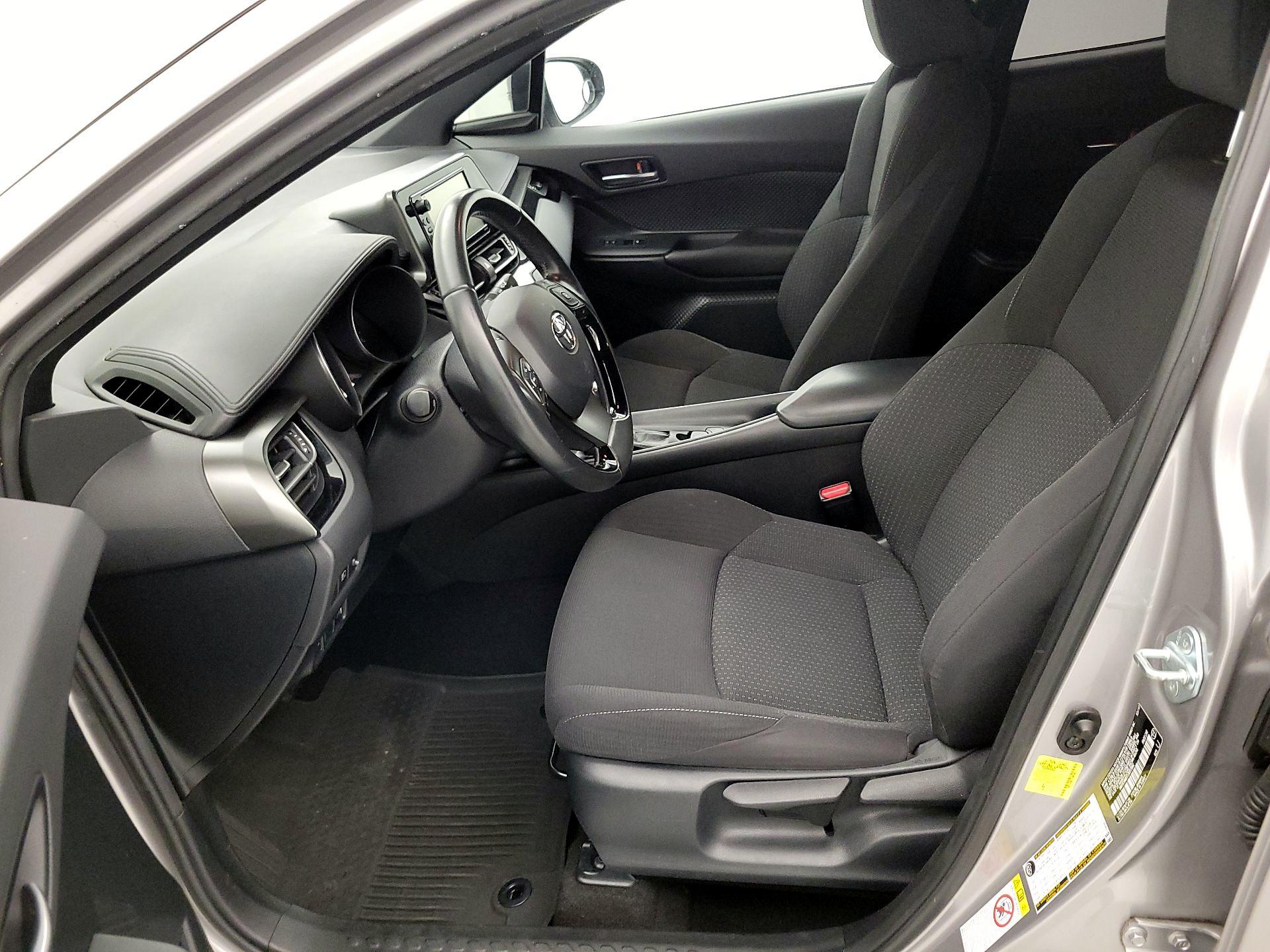 Thumbnail: 2018 Toyota C-HR - 11