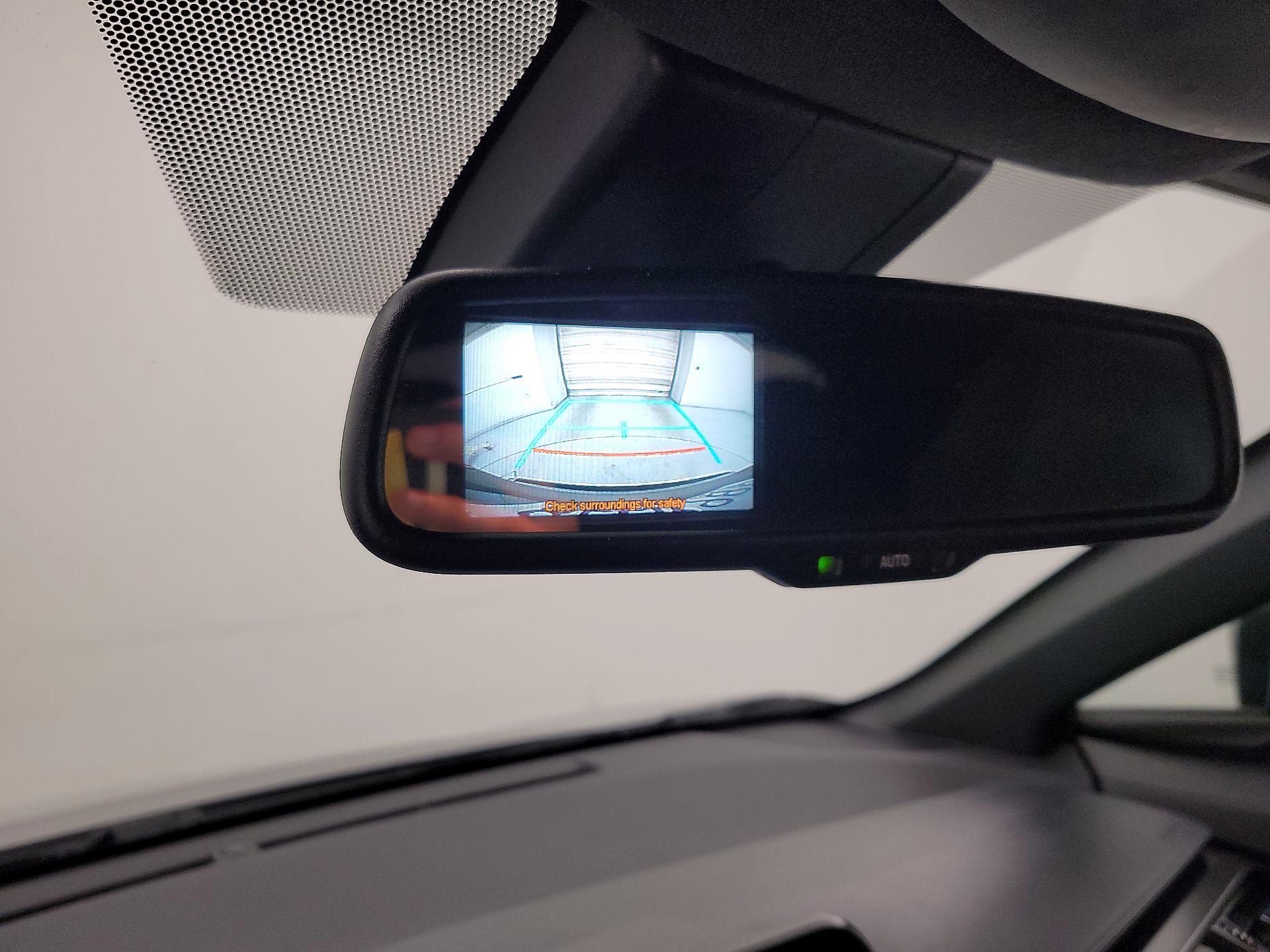 Thumbnail: 2018 Toyota C-HR - 14