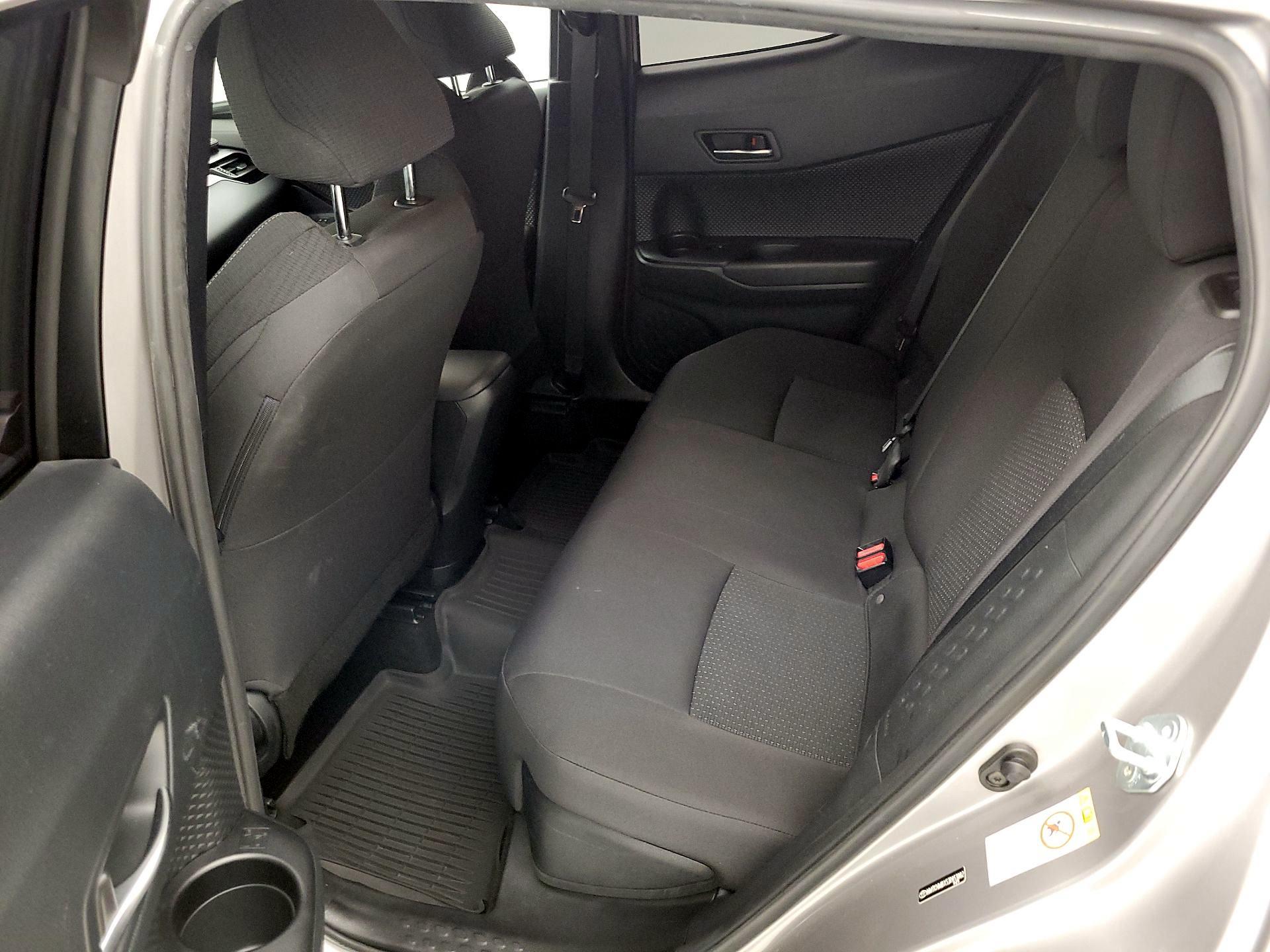 Thumbnail: 2018 Toyota C-HR - 18