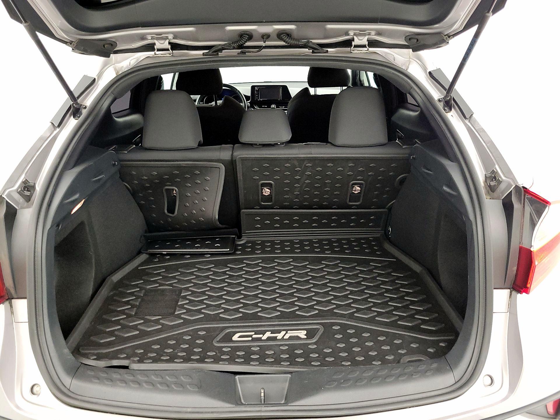 Thumbnail: 2018 Toyota C-HR - 19