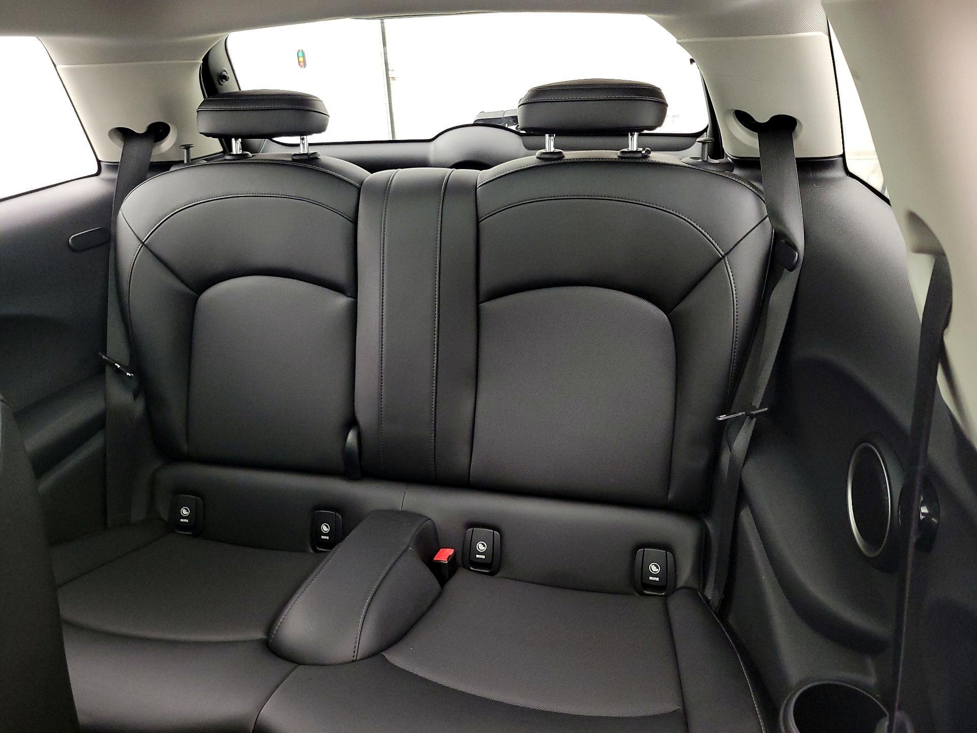 Thumbnail: 2015 MINI Cooper Hardtop - 20