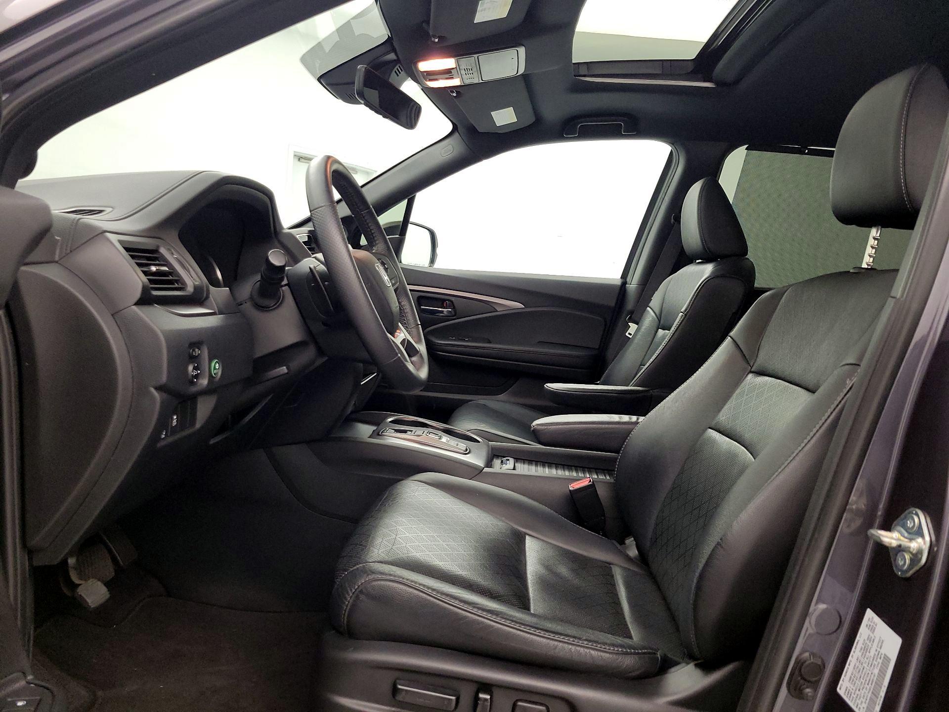 Thumbnail: 2020 Honda Passport - 11