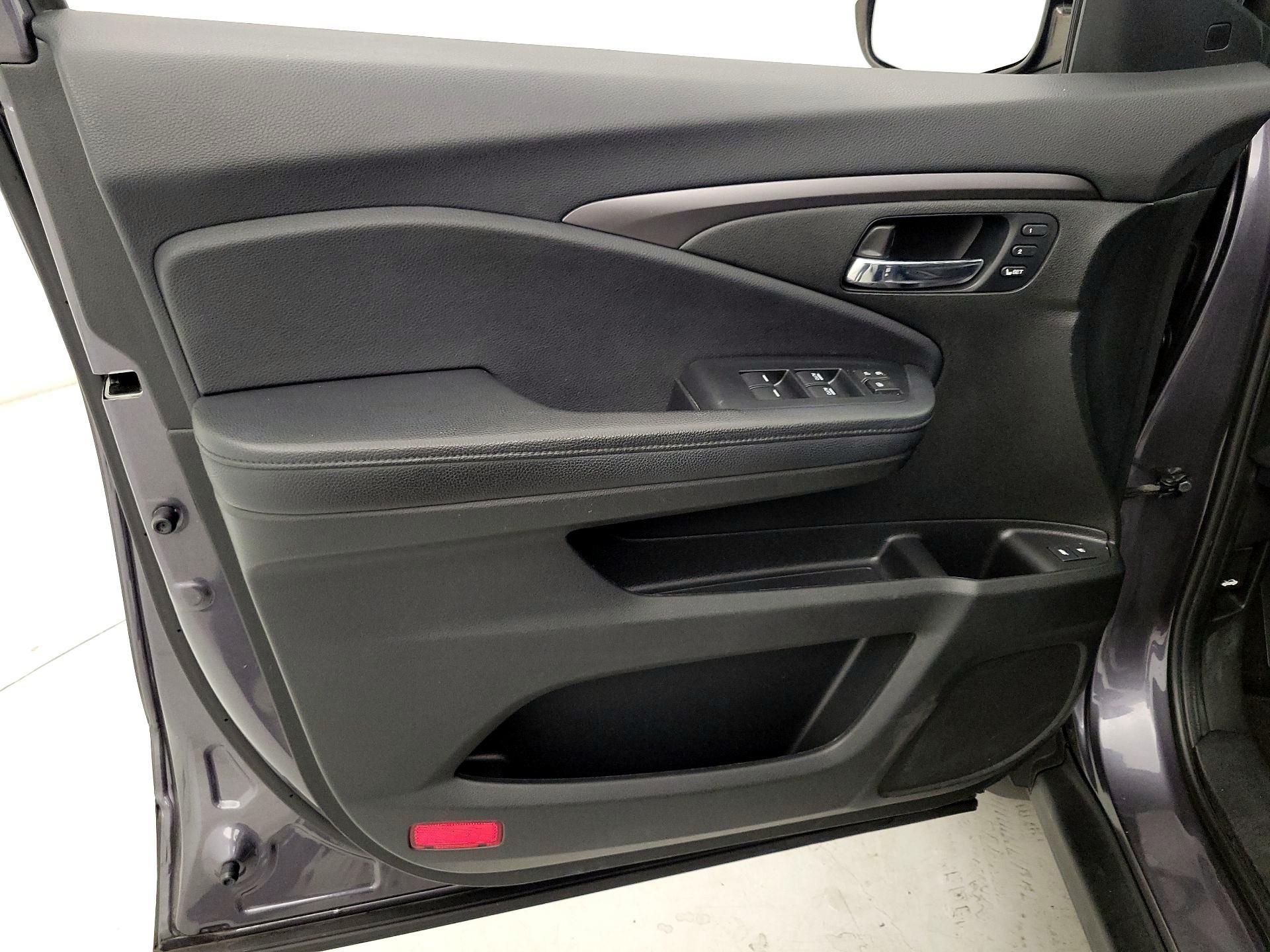 Thumbnail: 2020 Honda Passport - 12