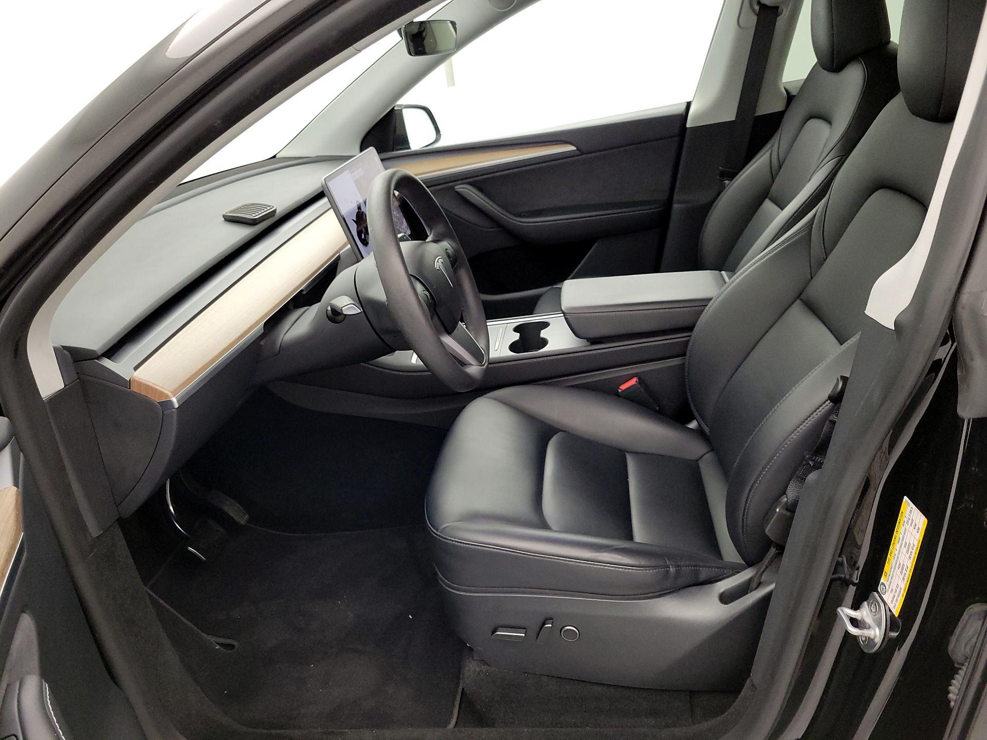 Thumbnail: 2023 Tesla Model Y - 11