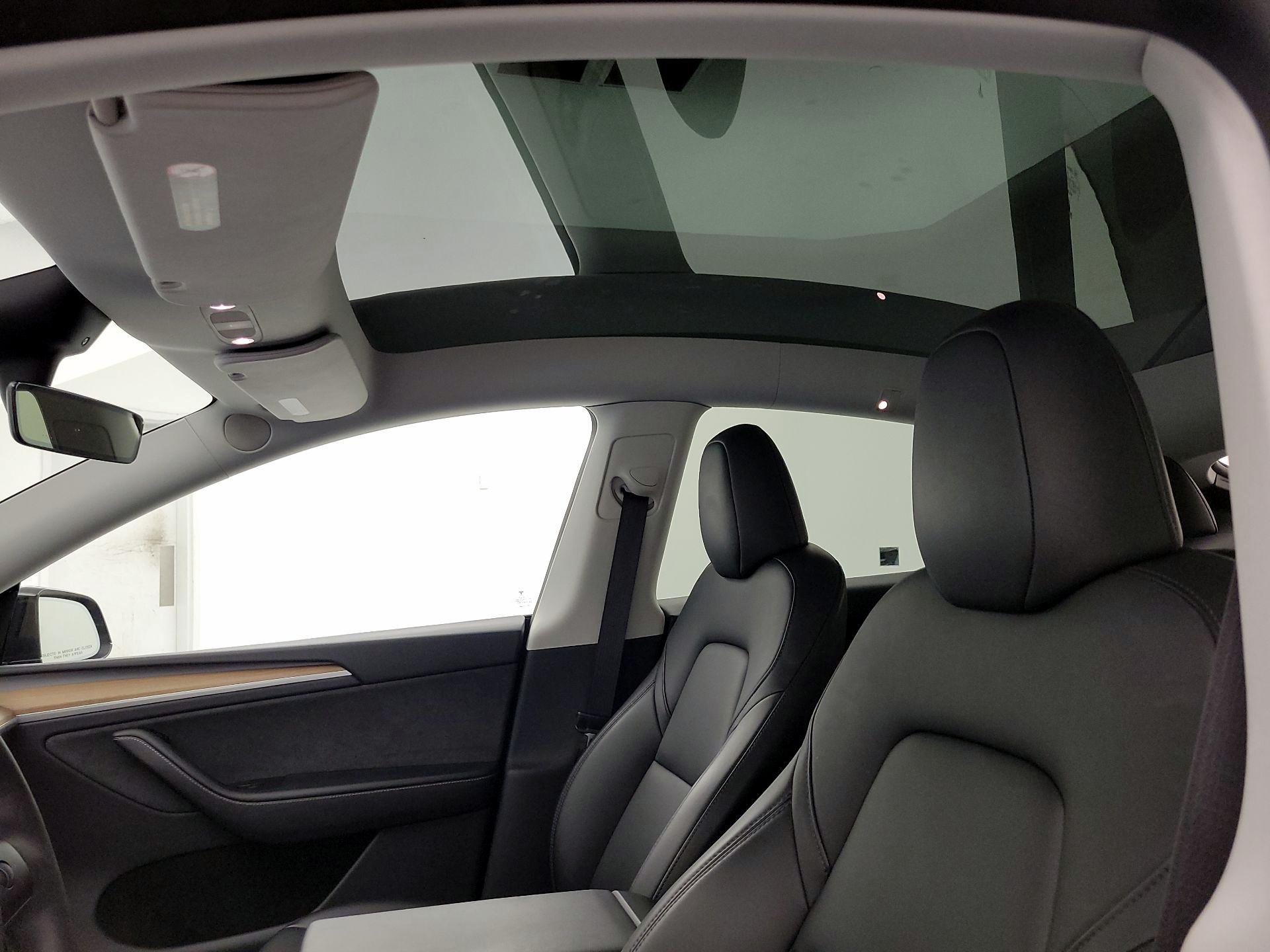 Thumbnail: 2023 Tesla Model Y - 18