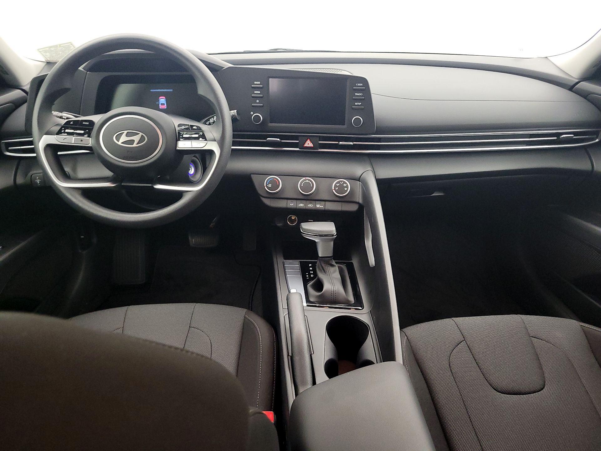 Thumbnail: 2025 Hyundai Elantra - 9