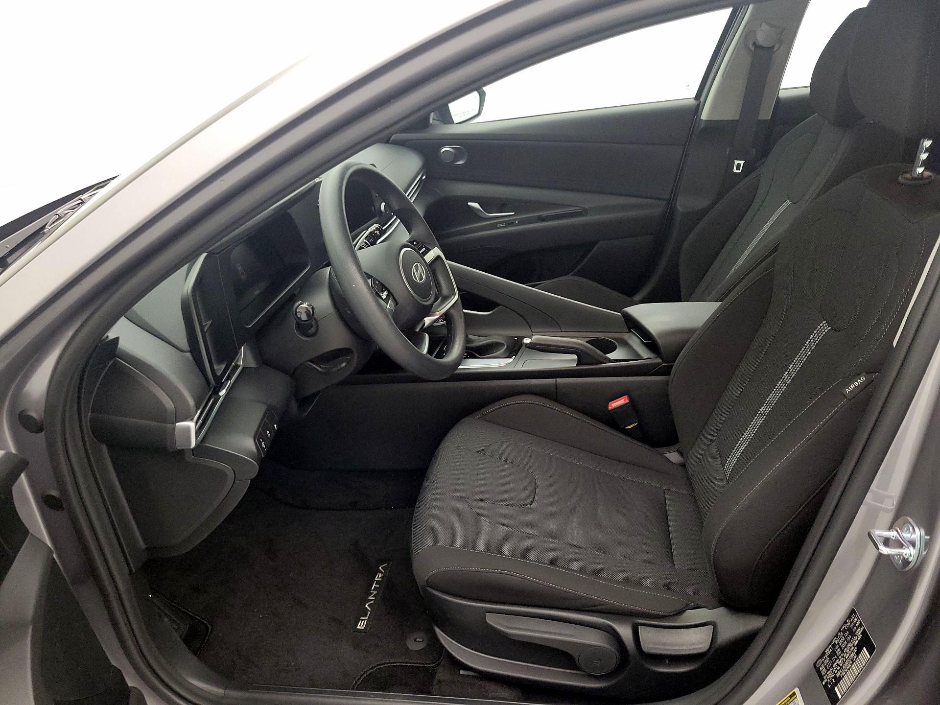 Thumbnail: 2025 Hyundai Elantra - 11