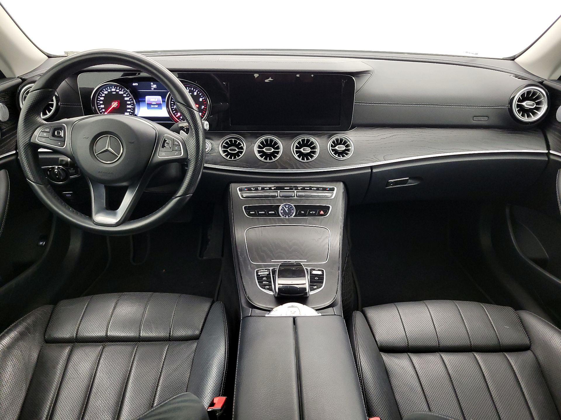 Thumbnail: 2018 Mercedes-Benz E-Class - 9