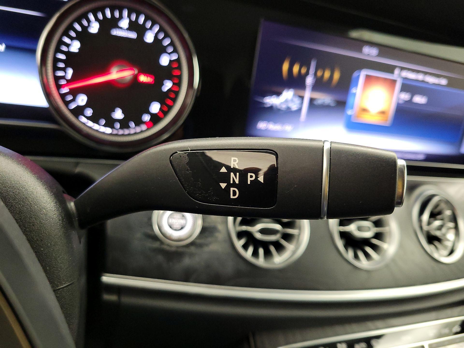 Thumbnail: 2018 Mercedes-Benz E-Class - 17