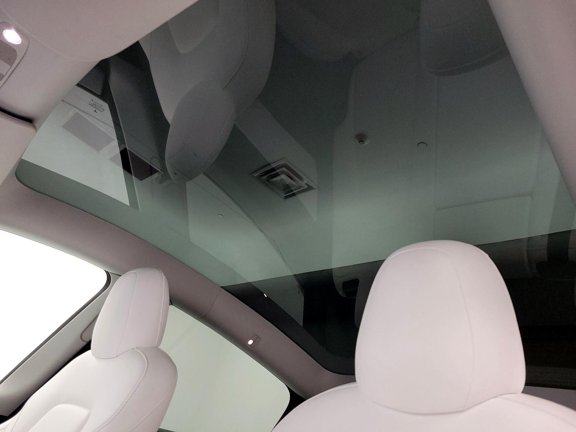 Thumbnail: 2022 Tesla Model Y - 18