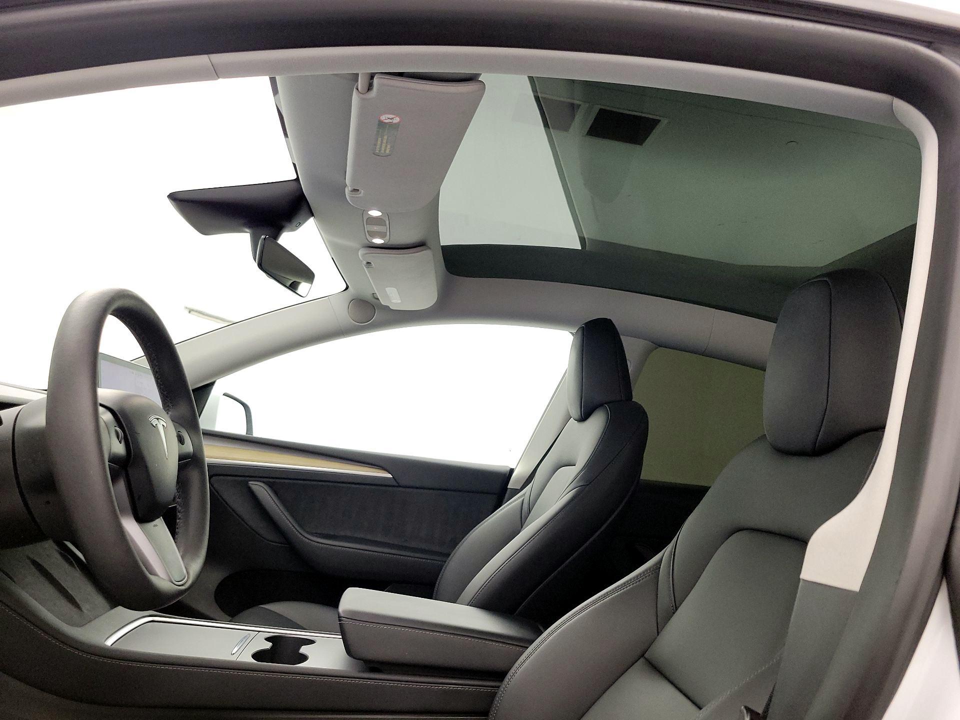 Thumbnail: 2023 Tesla Model Y - 19