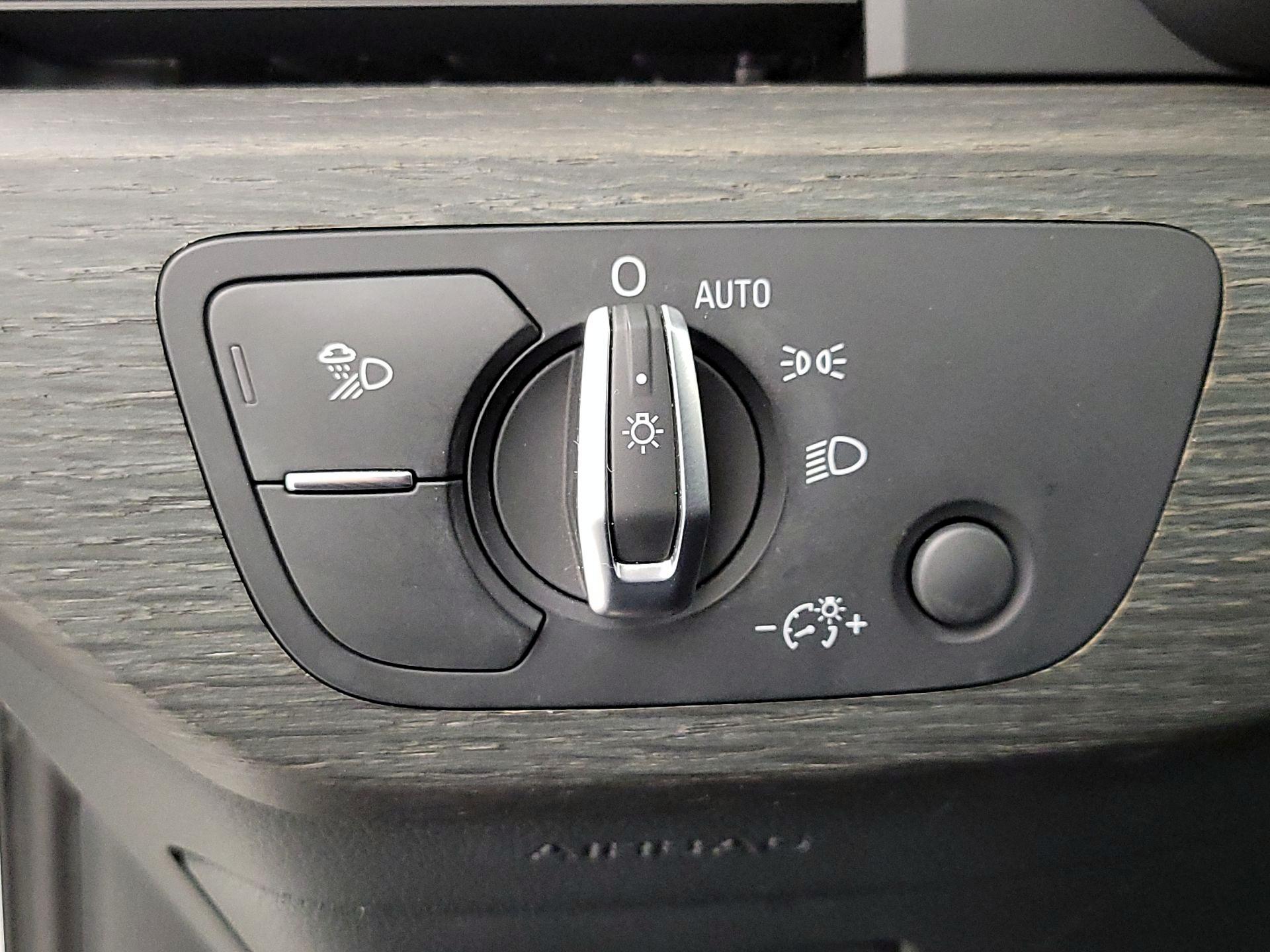 Thumbnail: 2020 Audi A4 - 13