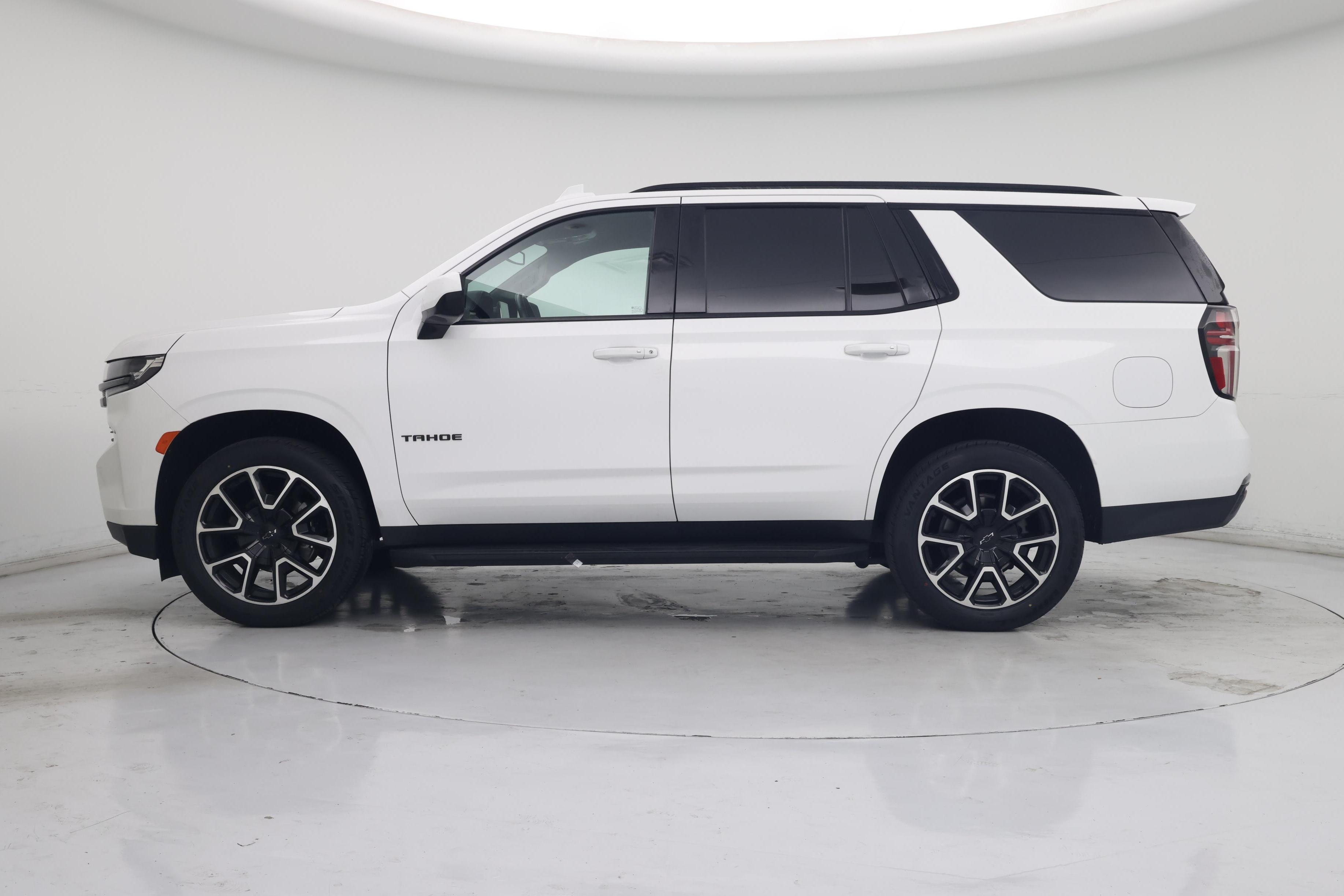 Thumbnail: 2021 Chevrolet Tahoe - 3