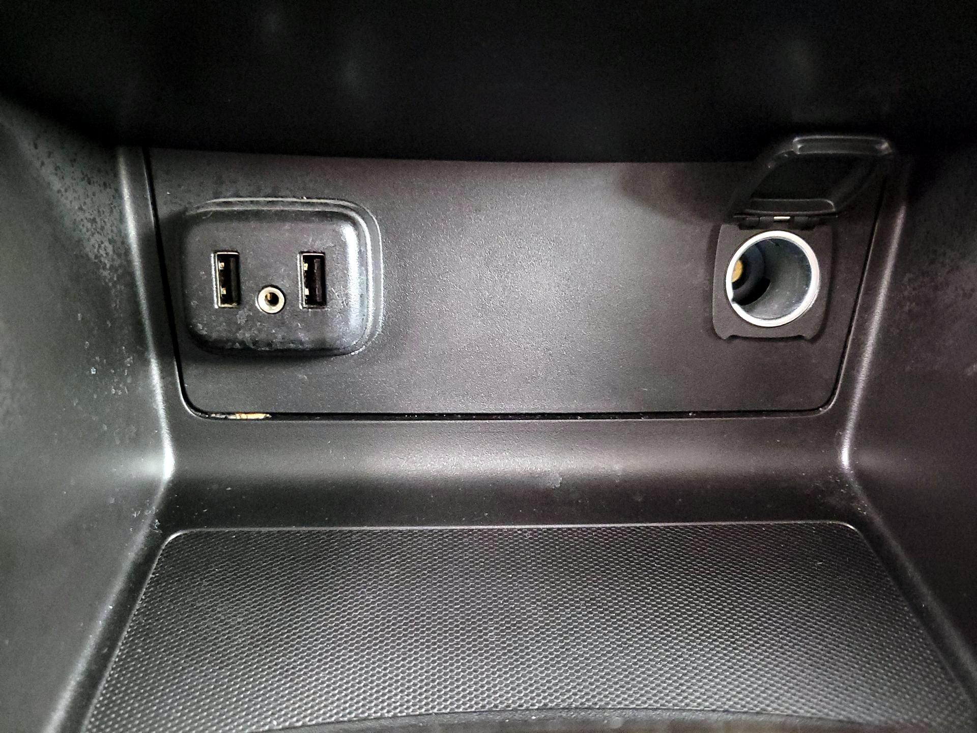 Thumbnail: 2019 GMC Canyon - 18