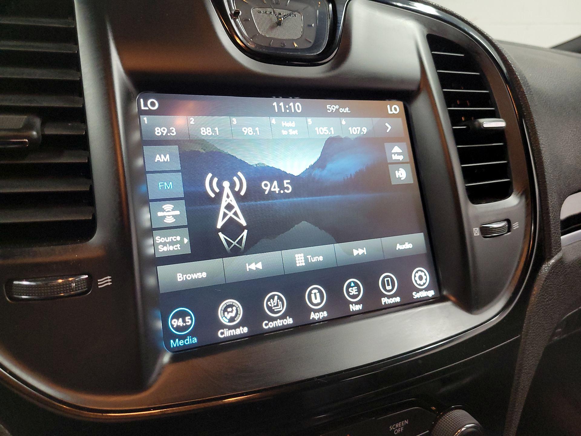 Thumbnail: 2023 Chrysler 300 - 11