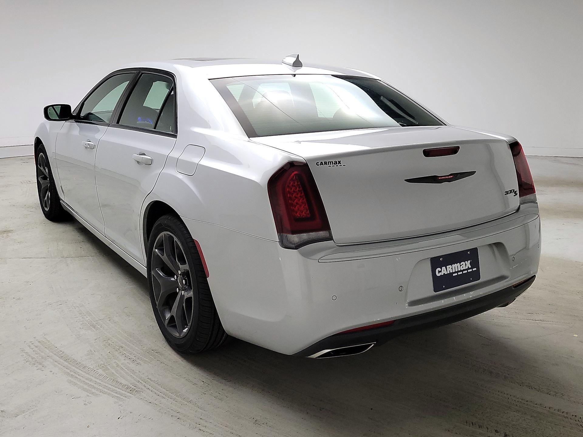 Thumbnail: 2023 Chrysler 300 - 7