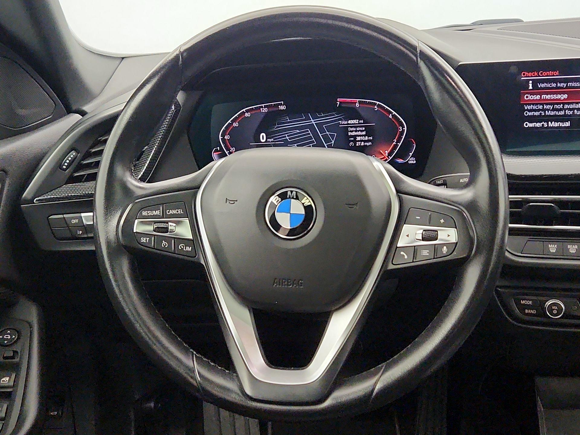 Thumbnail: 2022 BMW 2 Series - 10