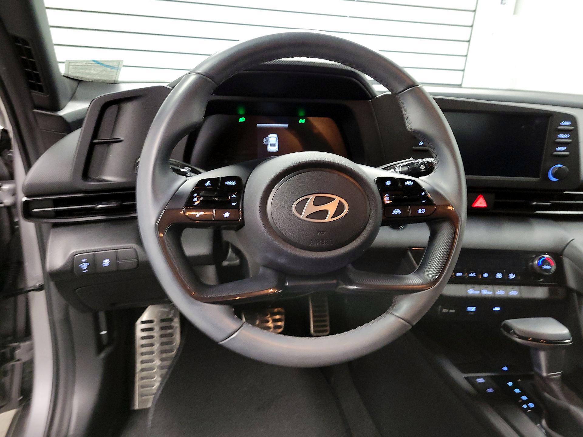 Thumbnail: 2025 Hyundai Elantra - 10