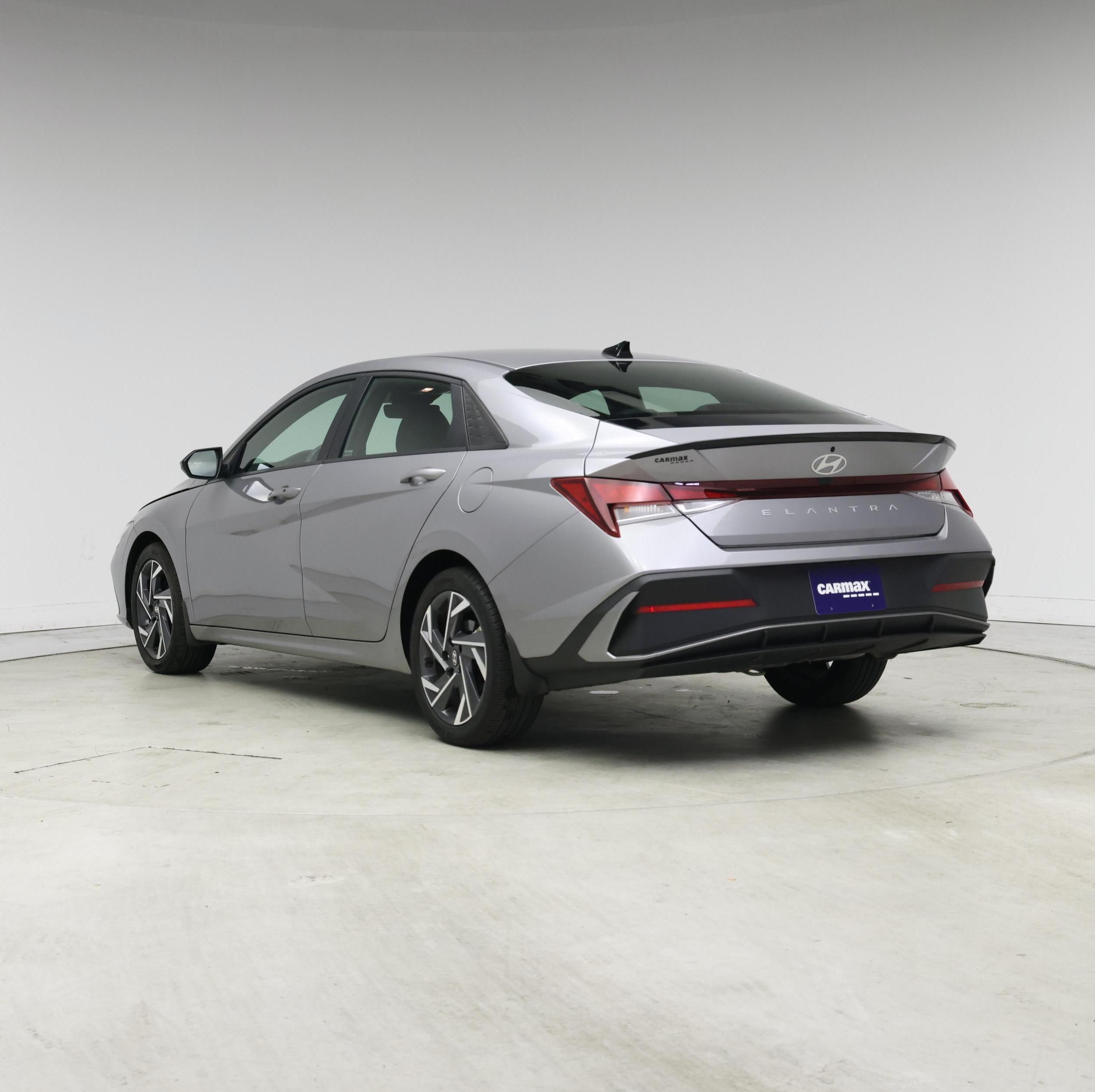 Thumbnail: 2025 Hyundai Elantra - 2